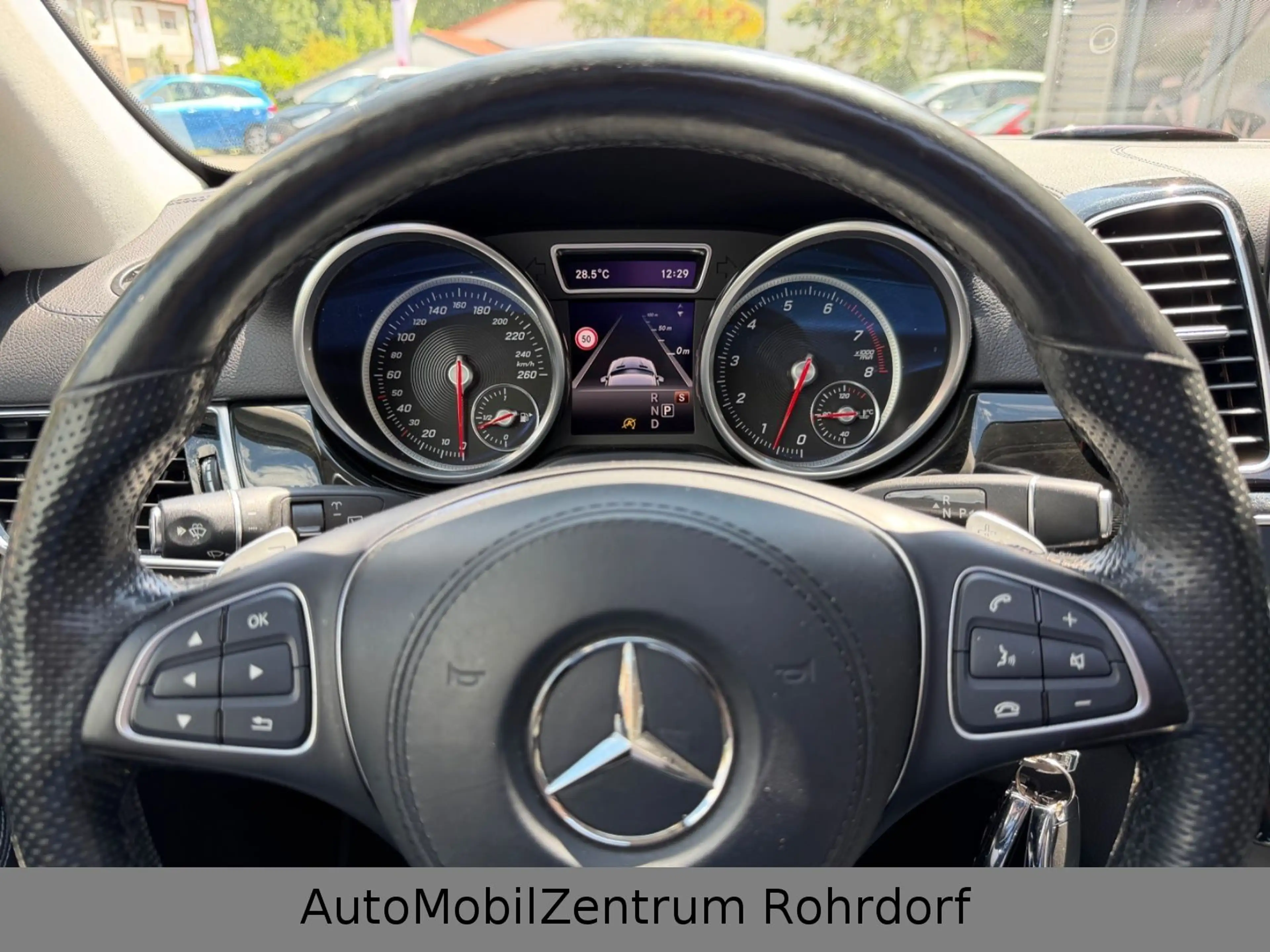Mercedes-Benz GLS 400 *AMG*PANO*DISTR*7SITZ*360*STHZG*MASS*H&K — photo 11