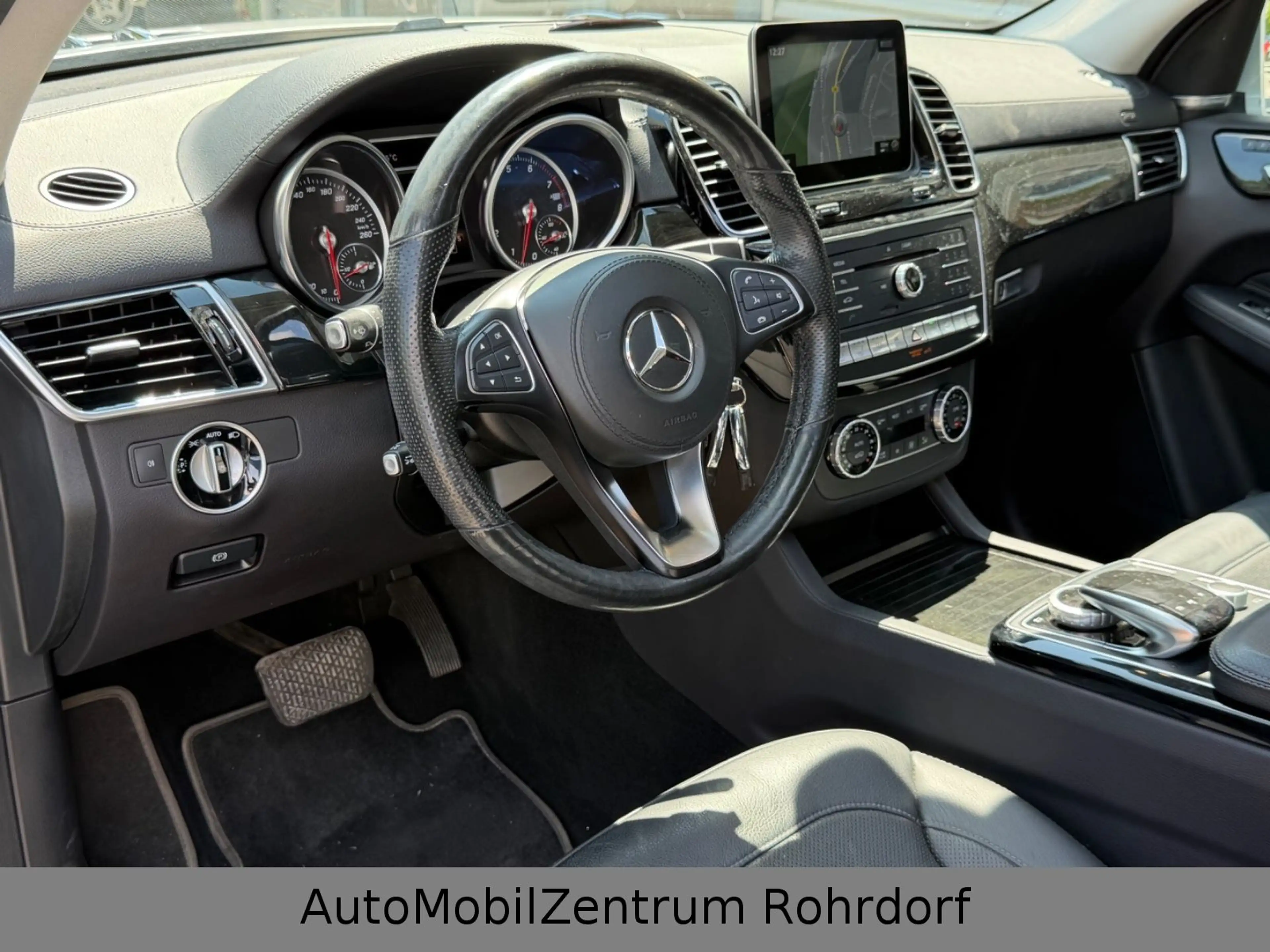 Mercedes-Benz GLS 400 *AMG*PANO*DISTR*7SITZ*360*STHZG*MASS*H&K — photo 9