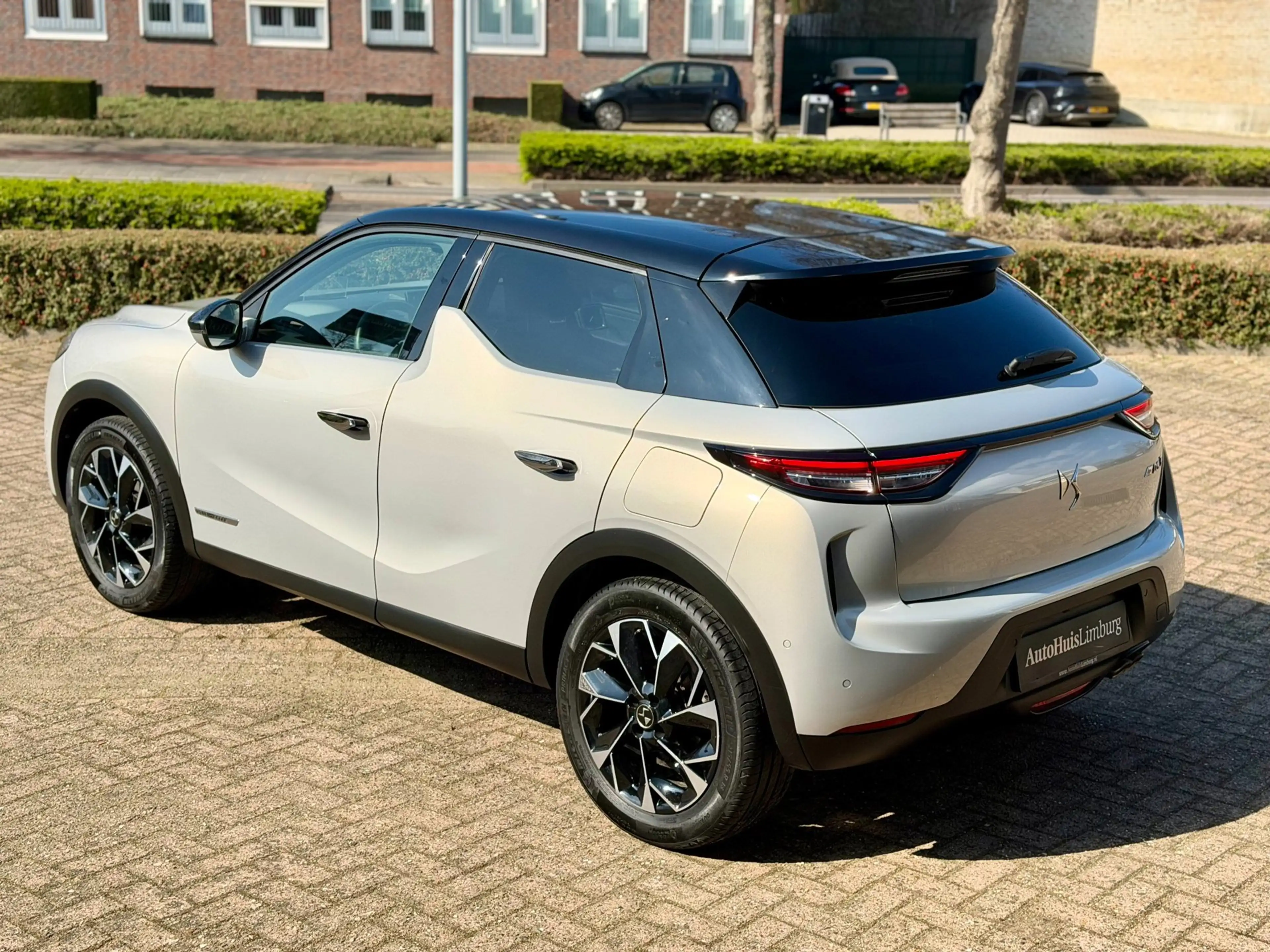 DS Automobiles DS 3 Crossback 1.2 PureTech Louvre|Camera|Leer|Nav|CarPlay|Unieke — photo 5