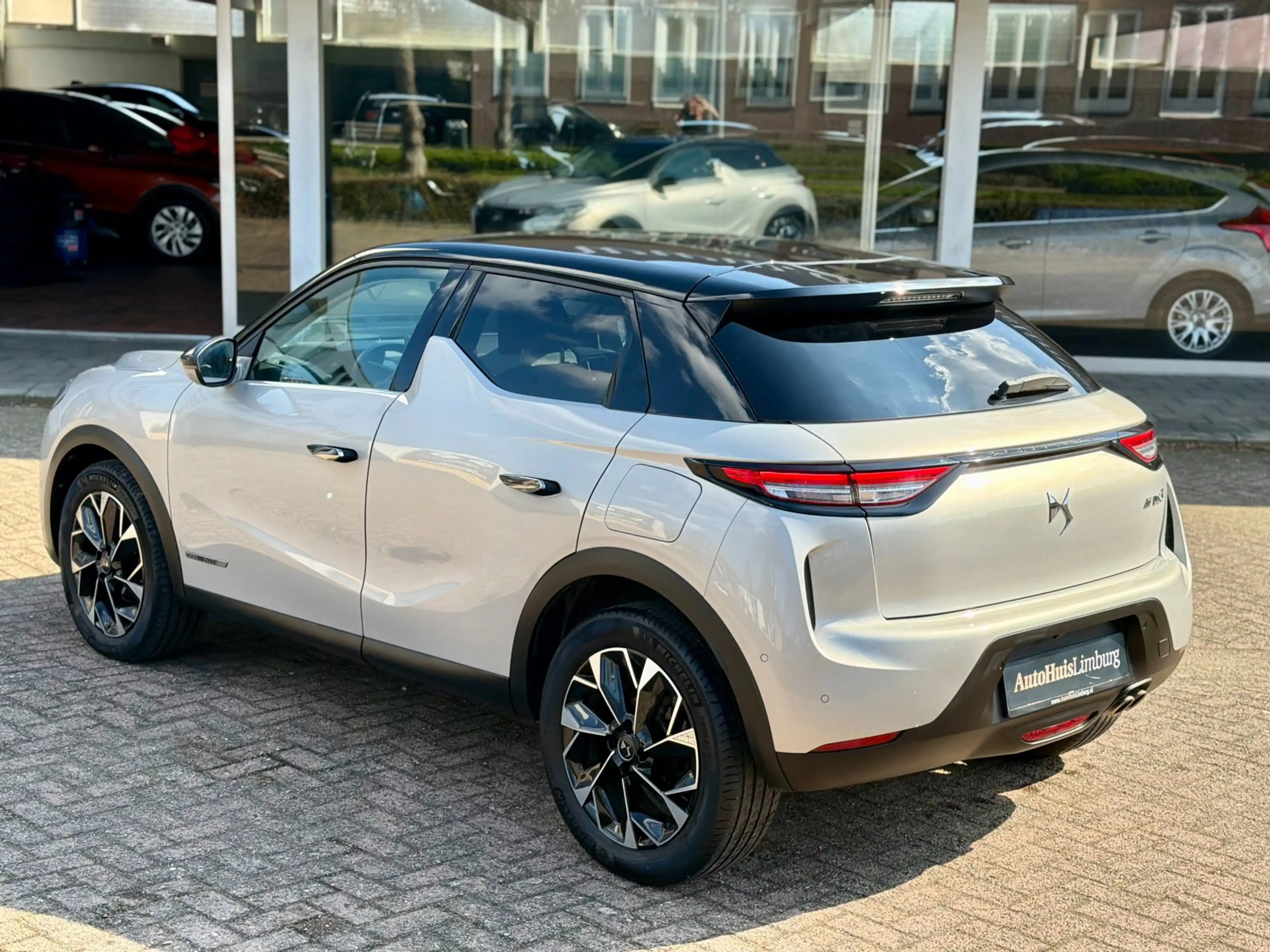 DS Automobiles DS 3 Crossback 1.2 PureTech Louvre|Camera|Leer|Nav|CarPlay|Unieke — photo 15