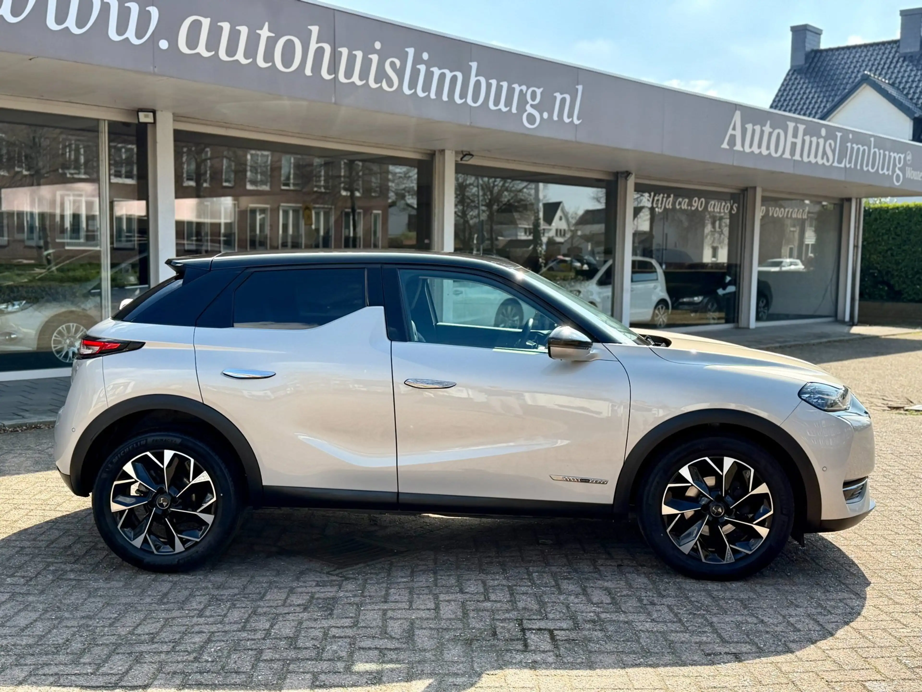 DS Automobiles DS 3 Crossback 1.2 PureTech Louvre|Camera|Leer|Nav|CarPlay|Unieke — photo 3