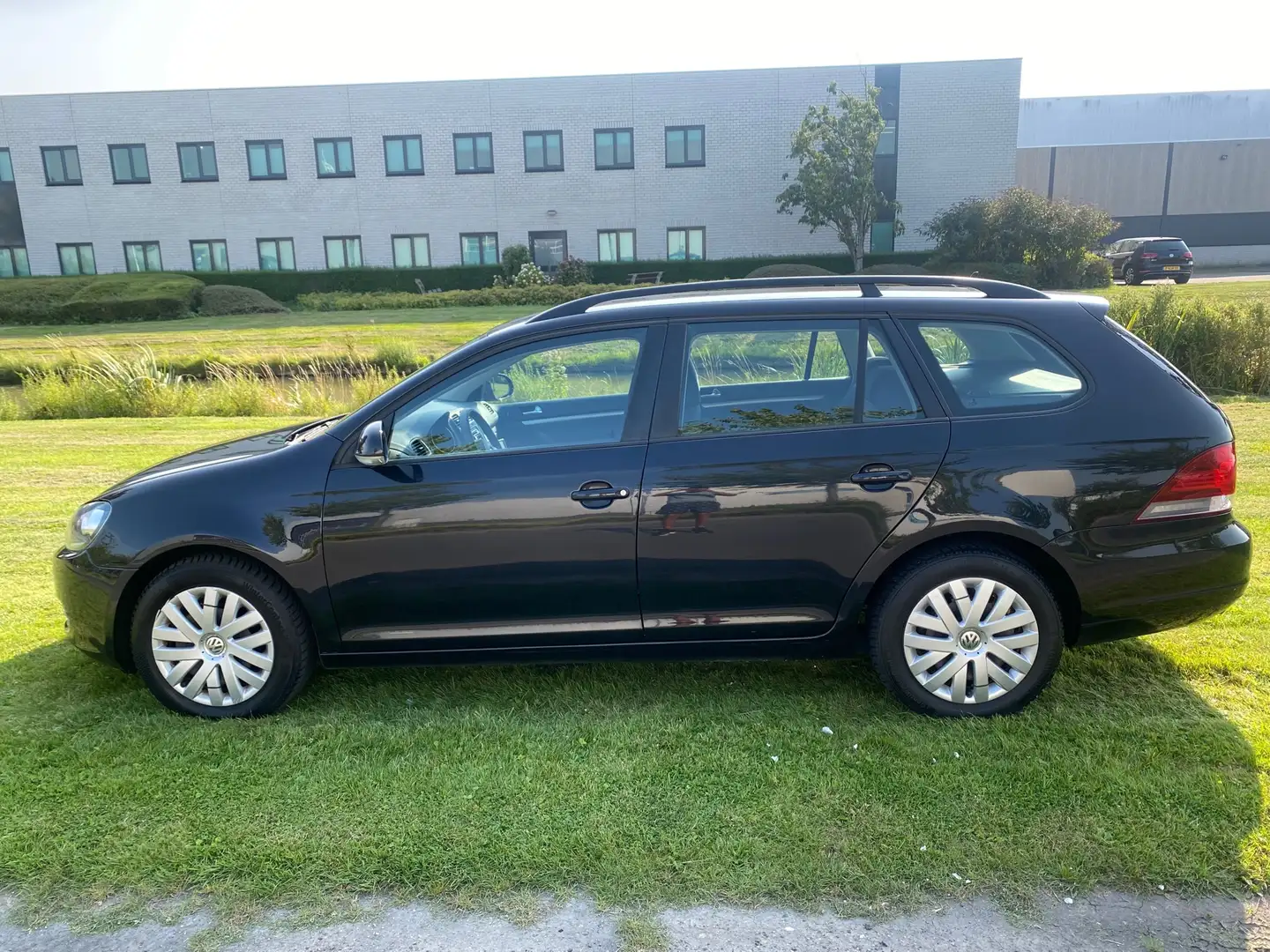 Volkswagen Golf Variant 2012 * 1.6 TDI Trendline BlueMotion * AIRCO * ELEC Zwart - 2