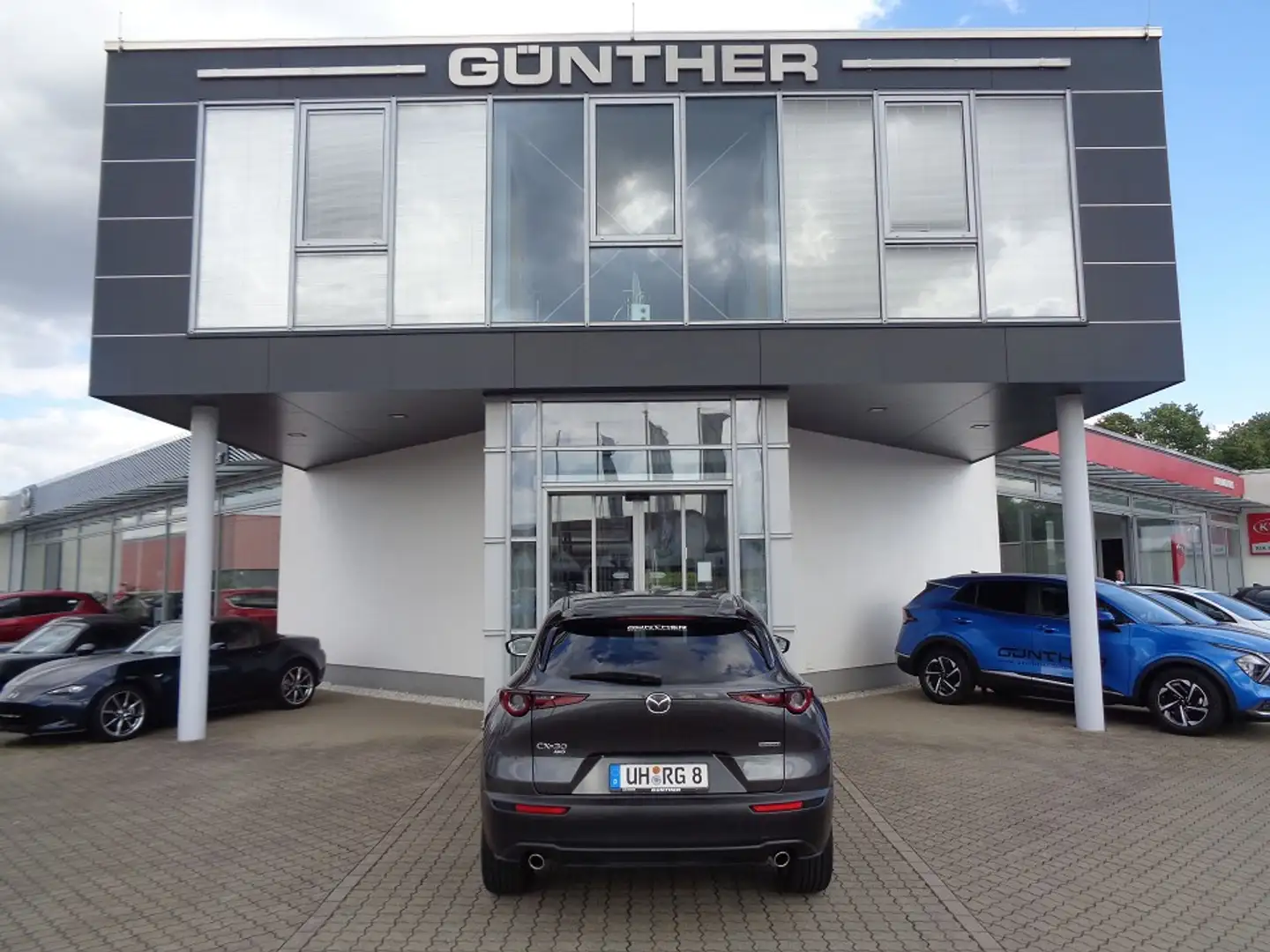 Mazda CX-30 Selection 2.0 M Hybrid AWD alle Pakete Bose Leder - 2