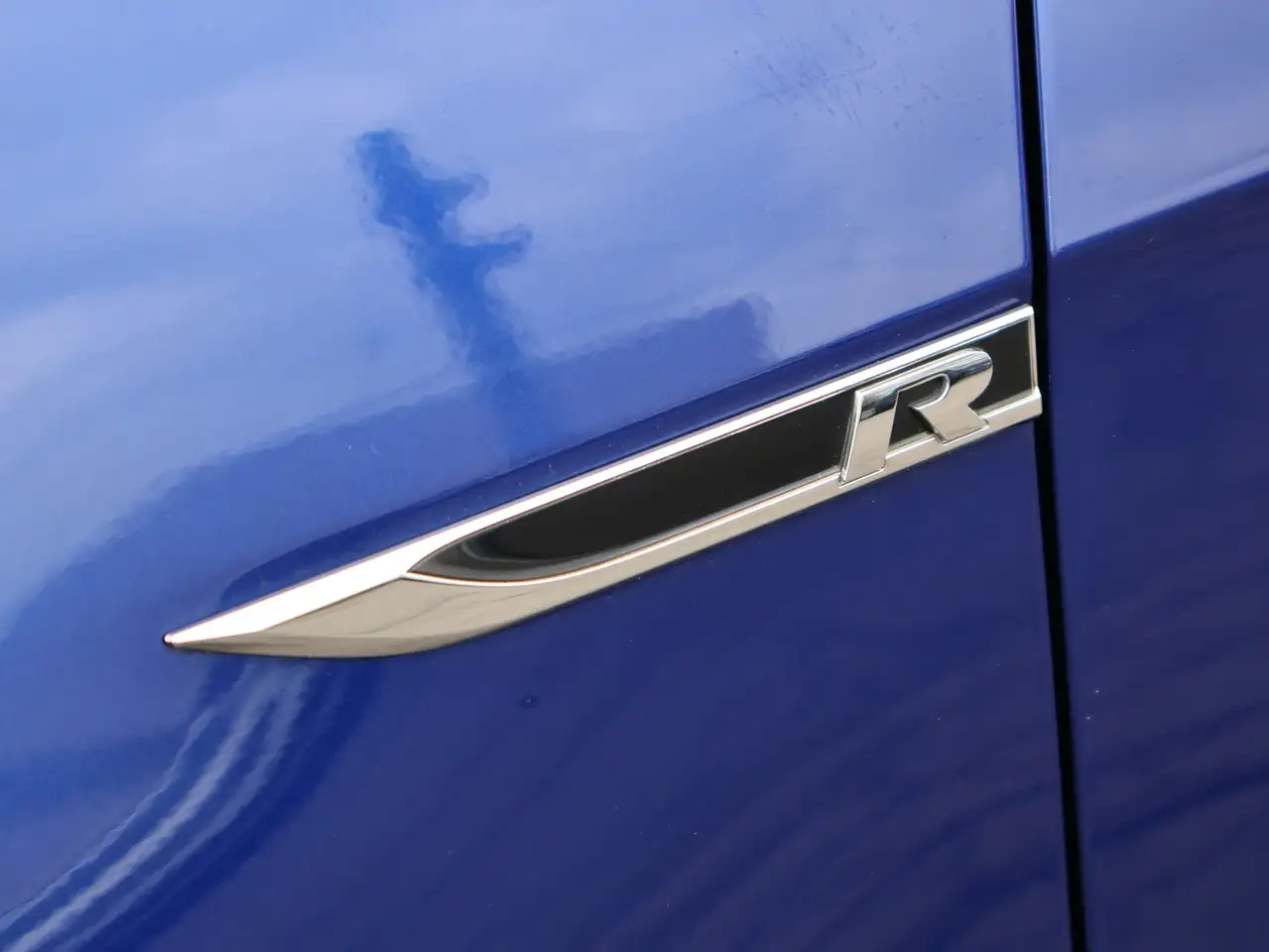 Volkswagen Golf R photo Volkswagen Golf R