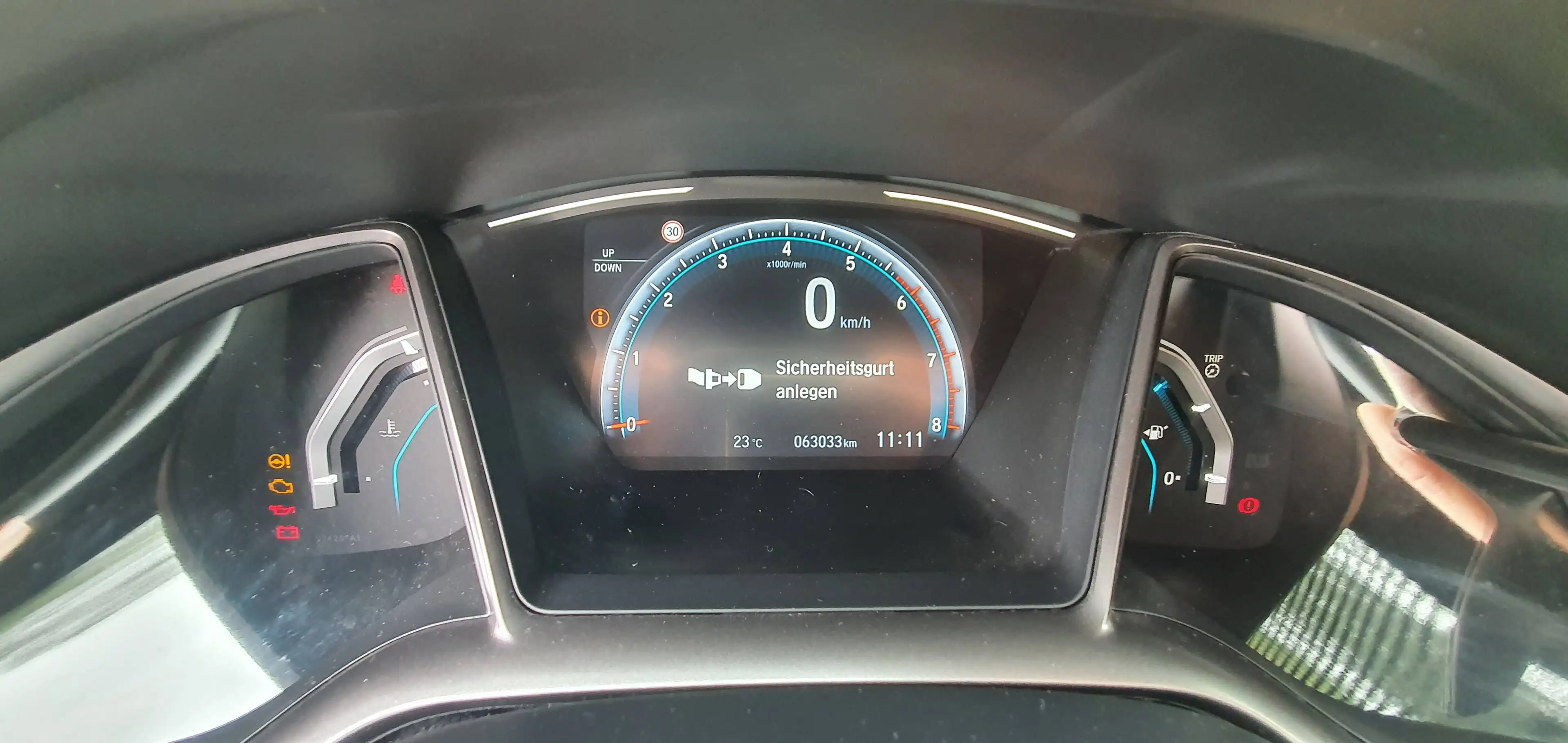 Honda Civic 1.0 Elegance — photo 19