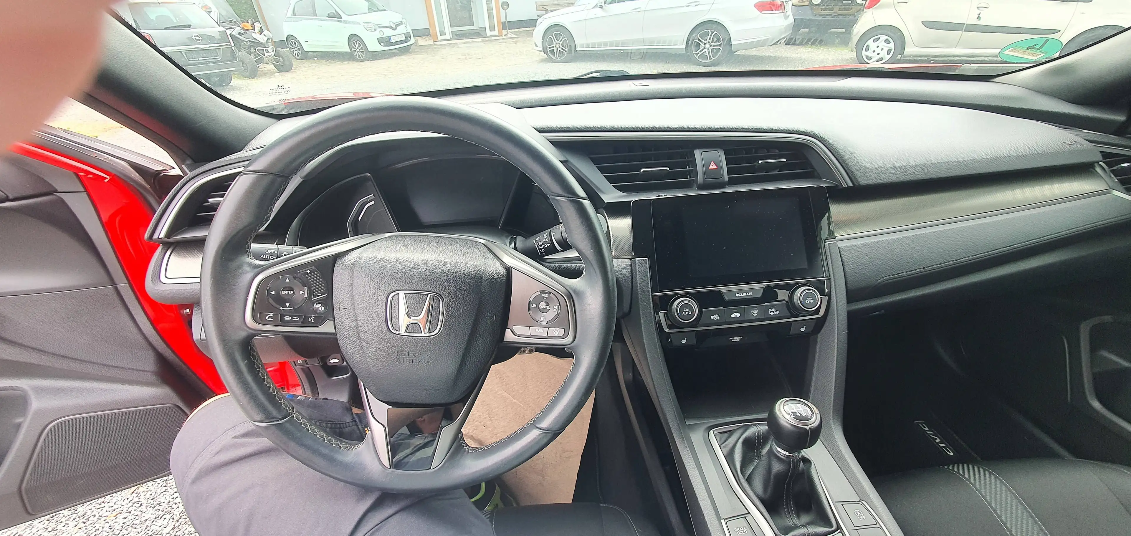 Honda Civic 1.0 Elegance — photo 18