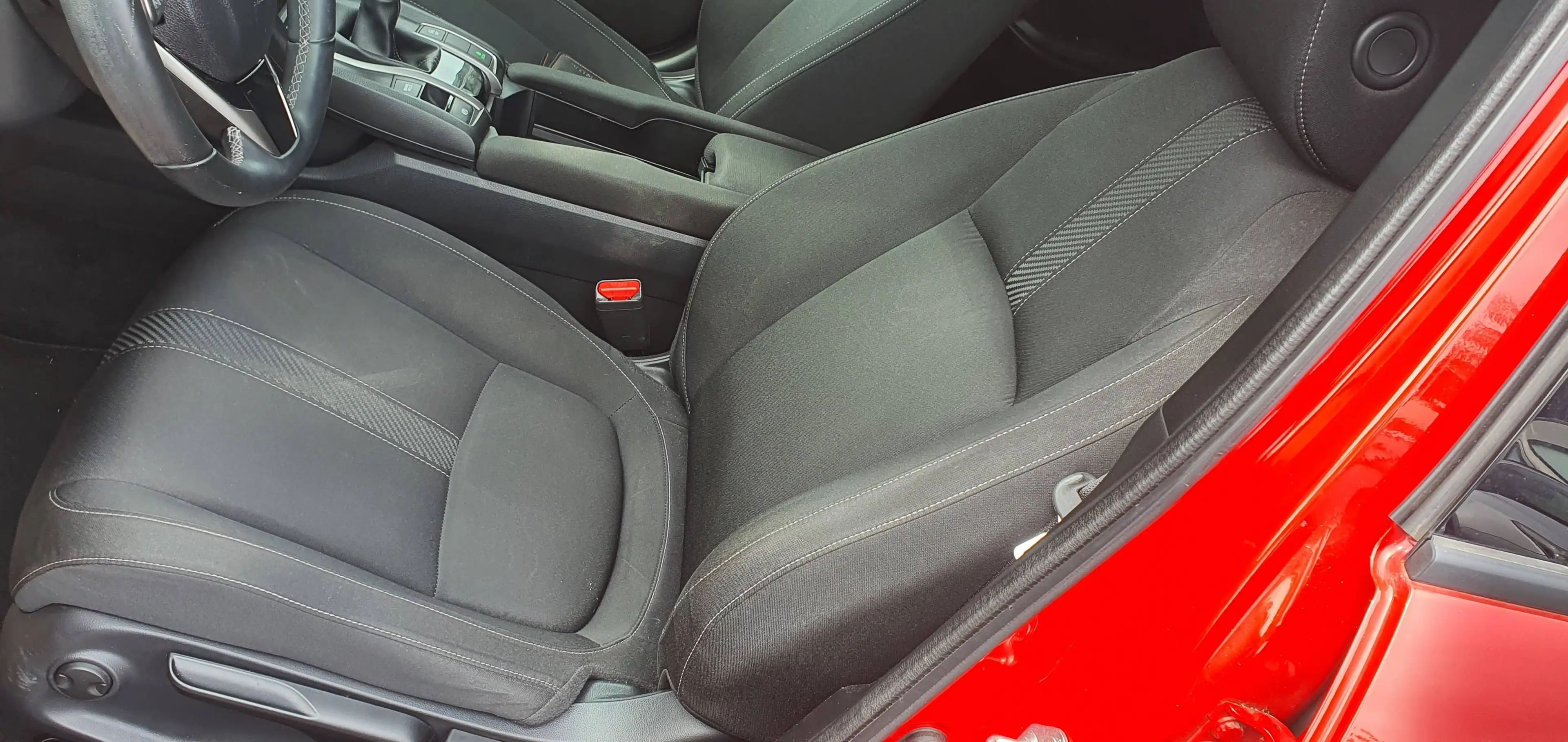 Honda Civic 1.0 Elegance — photo 14