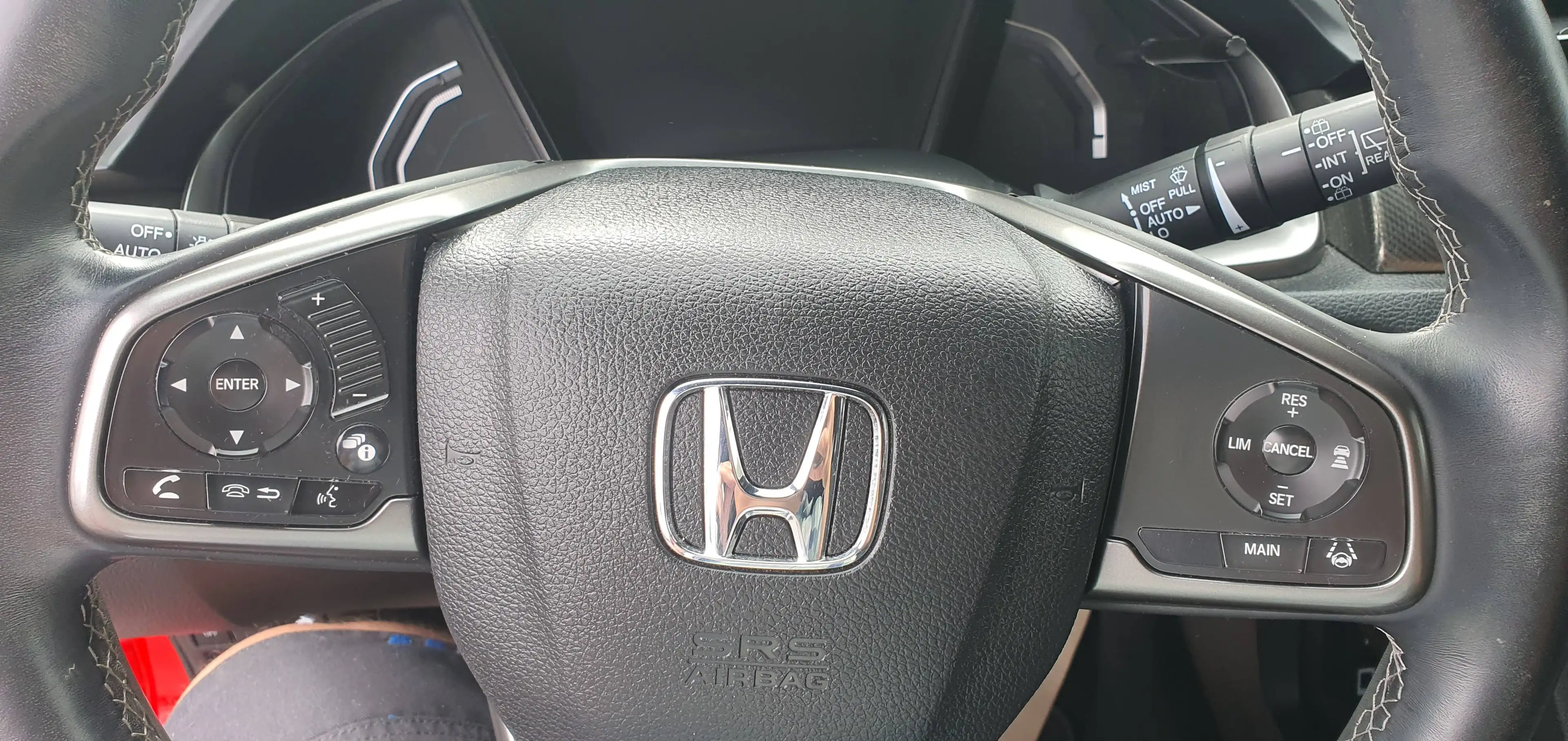 Honda Civic 1.0 Elegance — photo 17