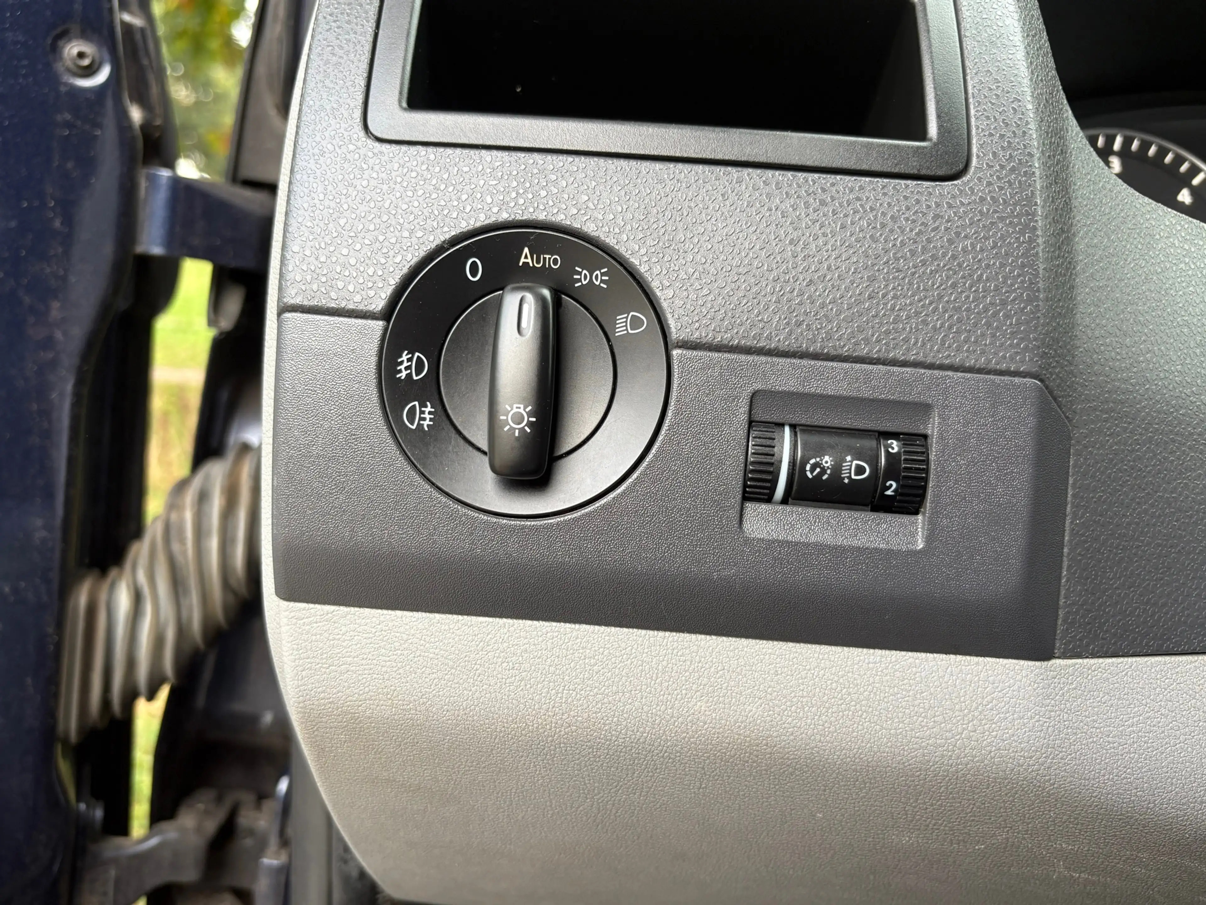 Volkswagen Transporter 2.0 TDI L1H1|NAP|140PK|trekhaak*2500KG*|airco|crui — photo 32