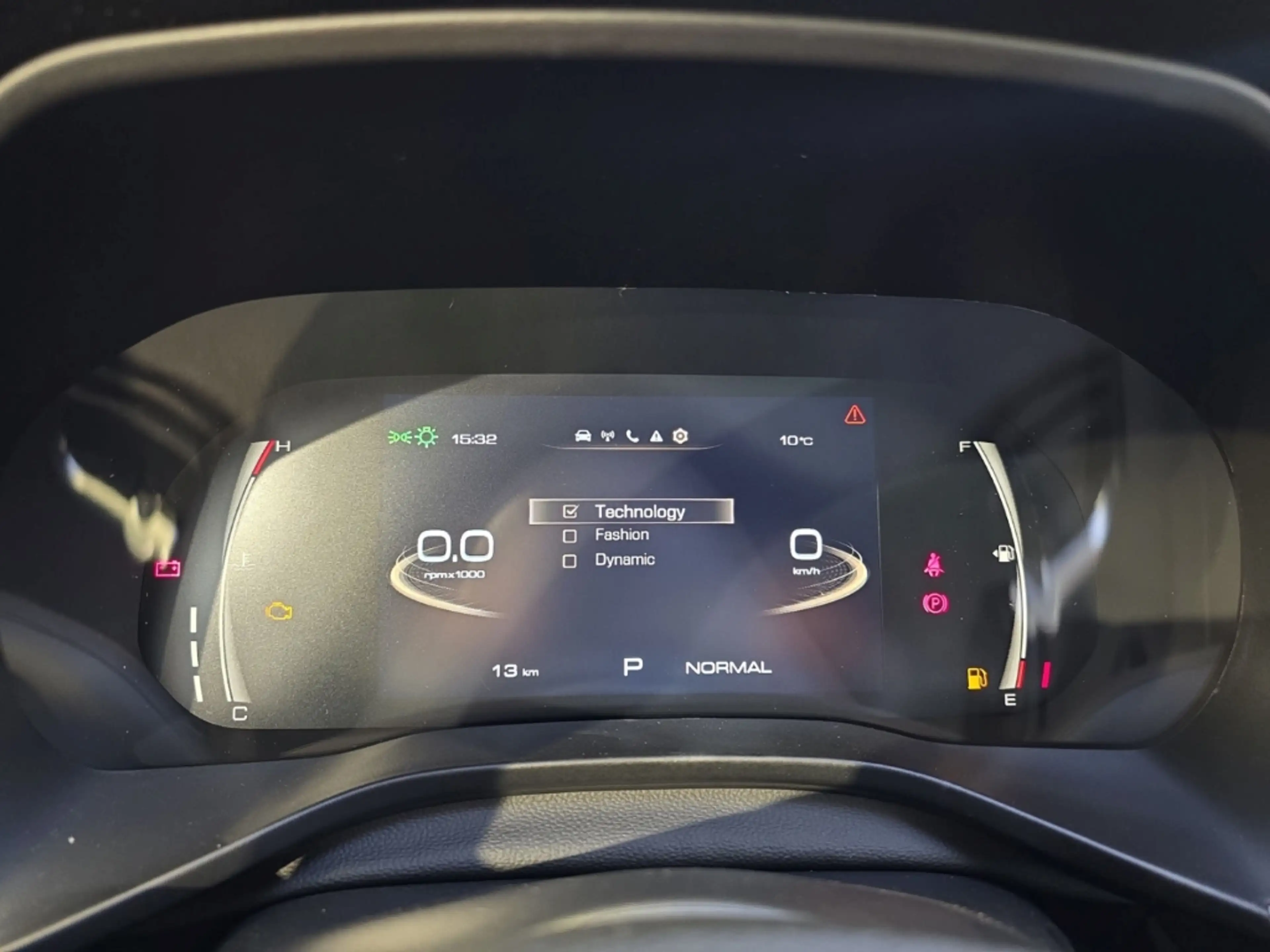 GWM HAVAL Jolion Pro 1.5 Turbo 7G-DCT Premium *sofort* Pano App-Navi Ka — photo 12