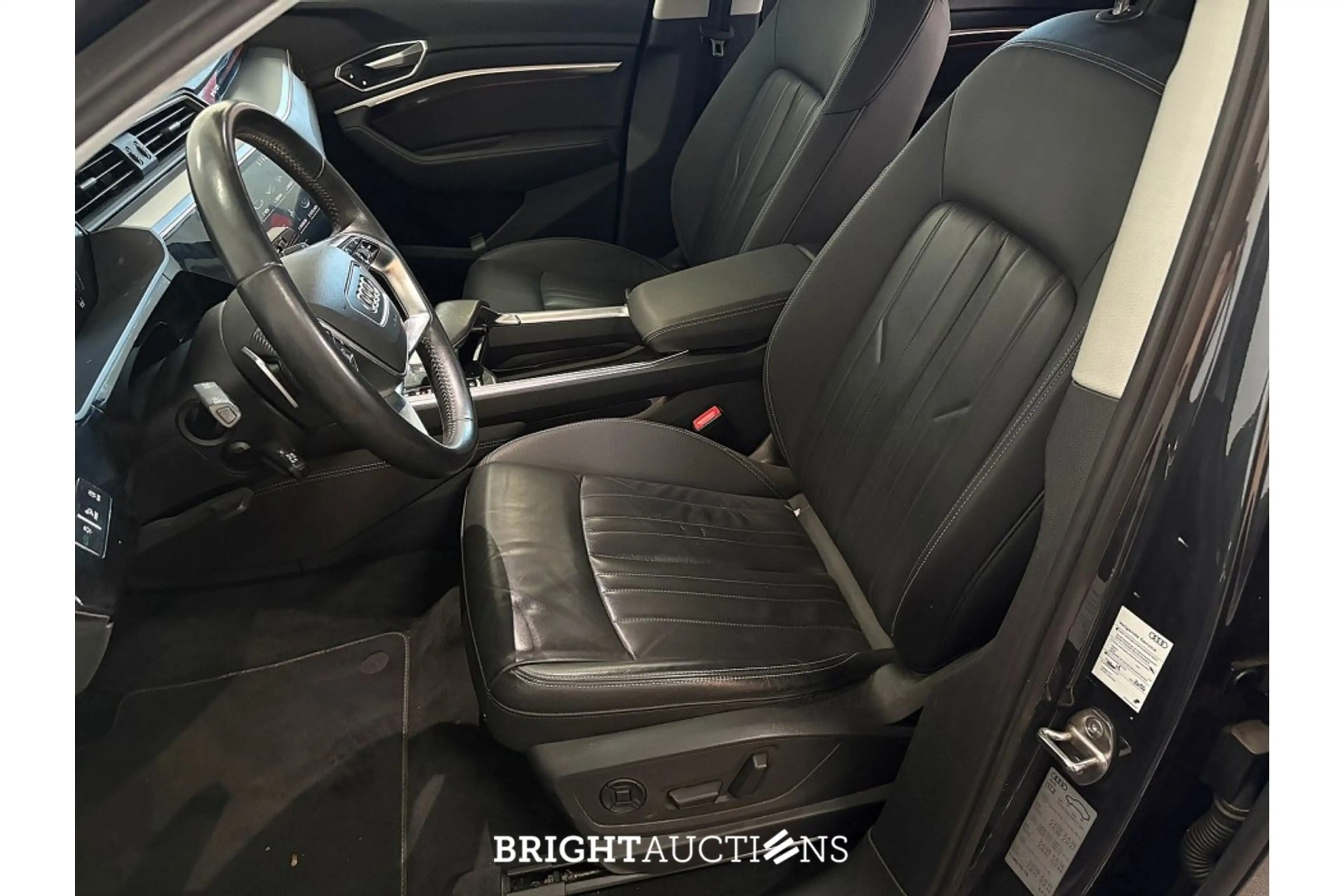 Audi e-tron 50 Quattro Business edition Plus 71 kWh — photo 12