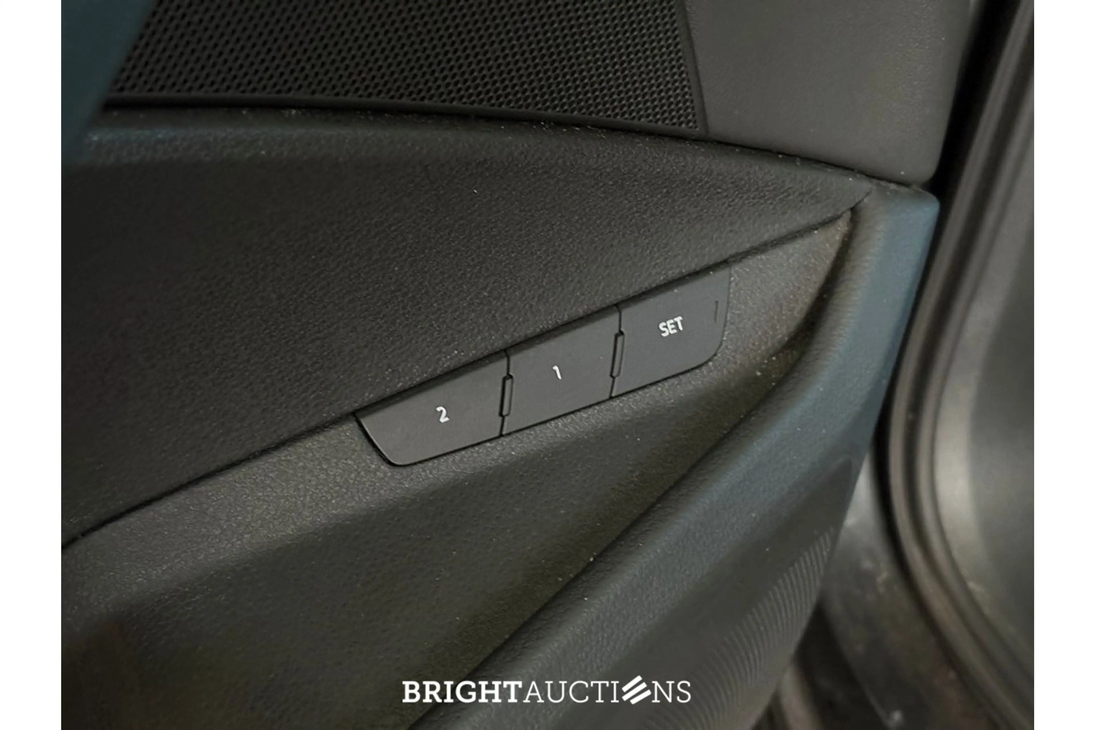 Audi e-tron 50 Quattro Business edition Plus 71 kWh — photo 14