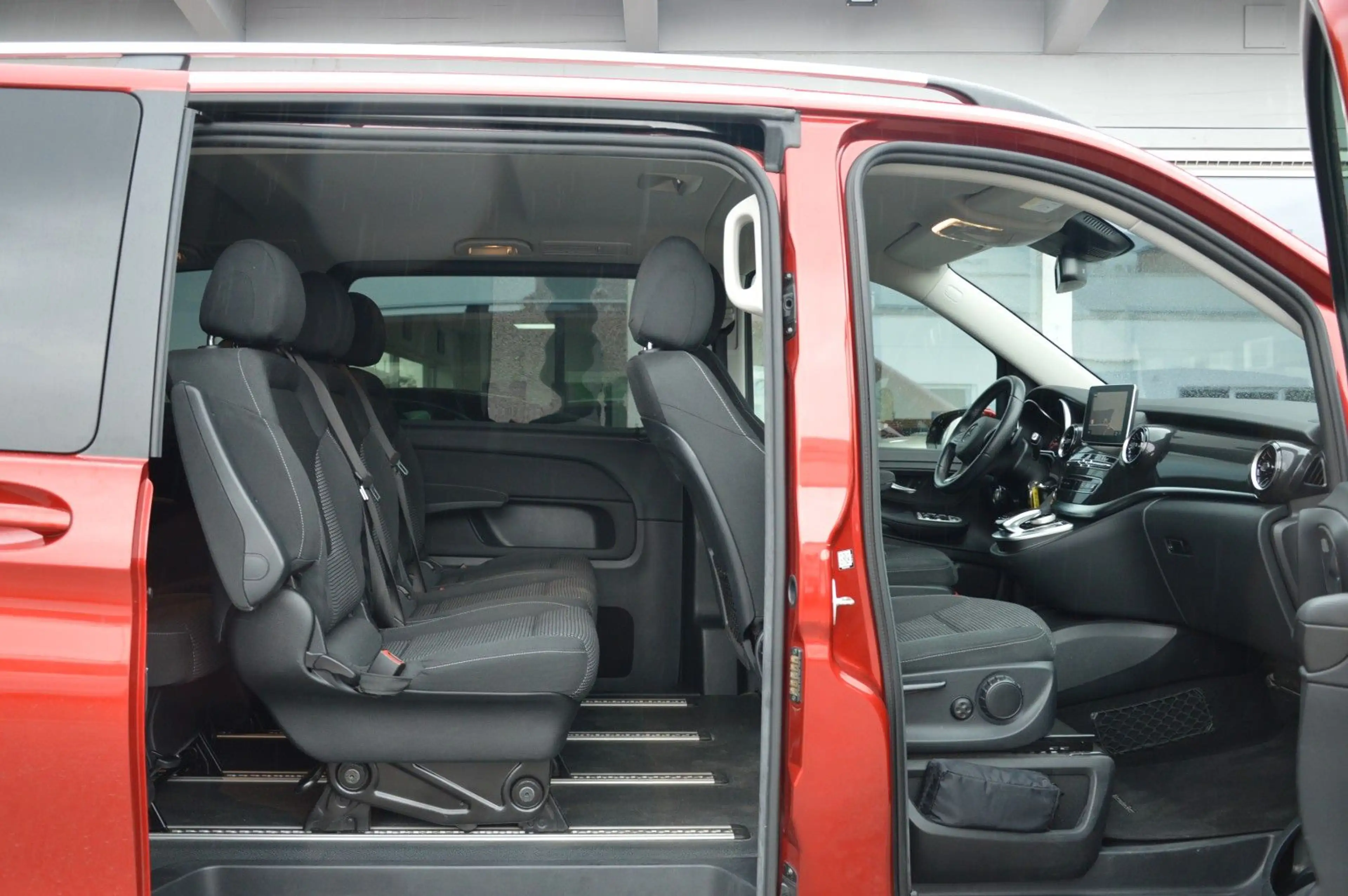 Mercedes-Benz V 220 d 4M EDITION*KOMPAKT*7-SITZER*LED*CAM*AHK* — photo 12