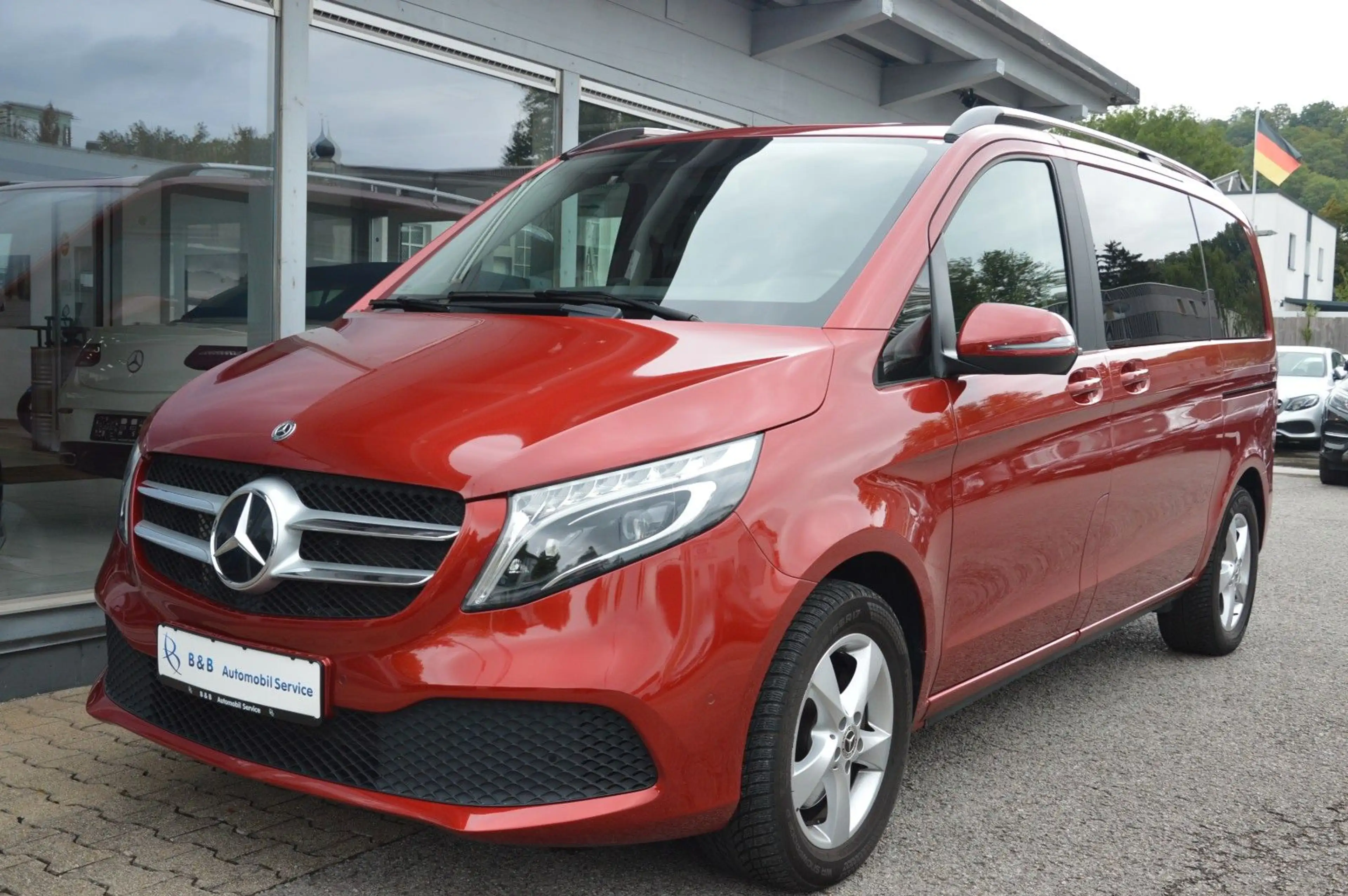 Mercedes-Benz V 220 d 4M EDITION*KOMPAKT*7-SITZER*LED*CAM*AHK*