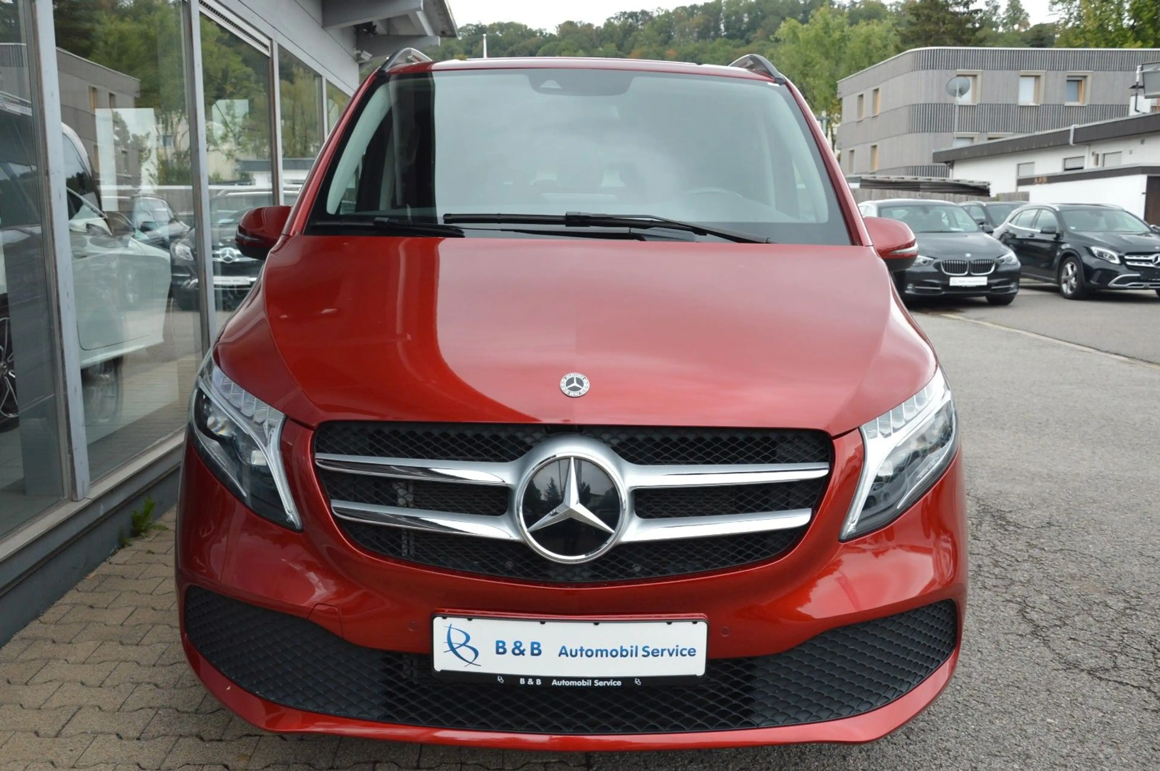 Mercedes-Benz V 220 d 4M EDITION*KOMPAKT*7-SITZER*LED*CAM*AHK* — photo 10