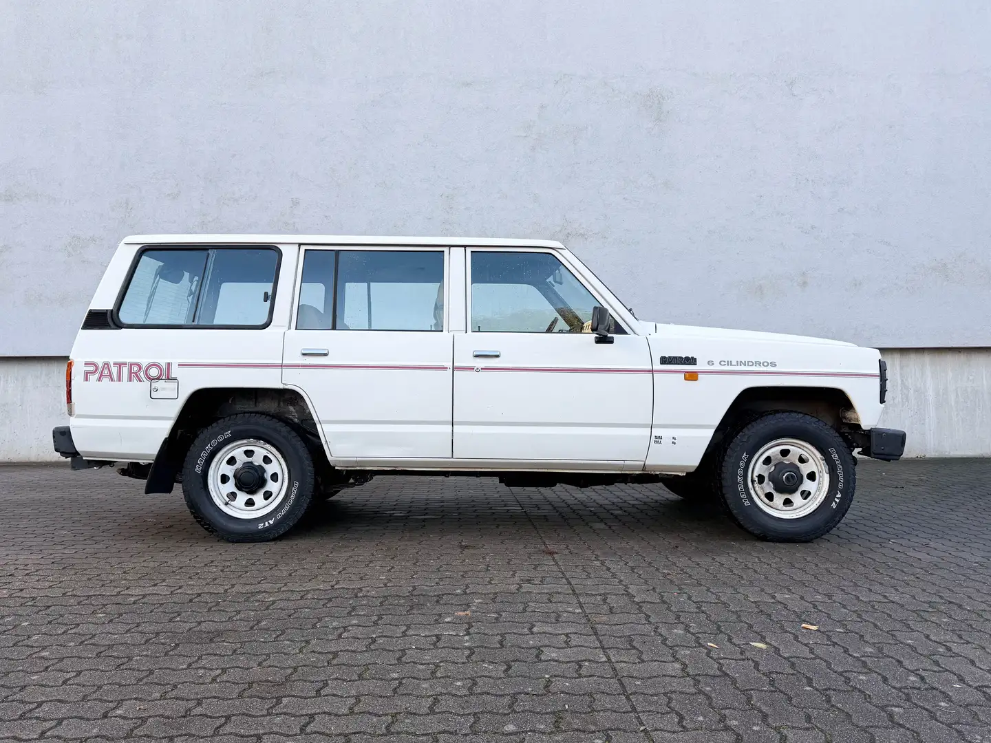 Nissan Patrol Patrol 260 3.3D SD33 rostfrei 7 Sitzer Weiß - 1