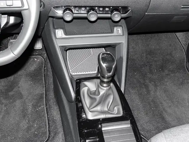 Citroen C4 view 8