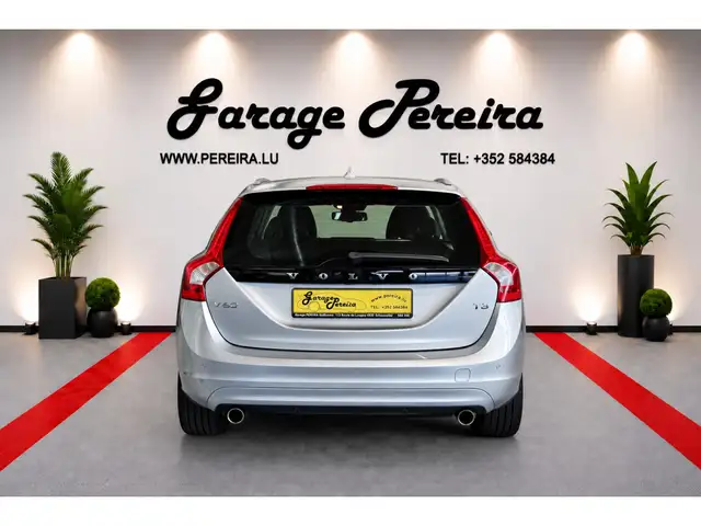 Volvo V60 view 3
