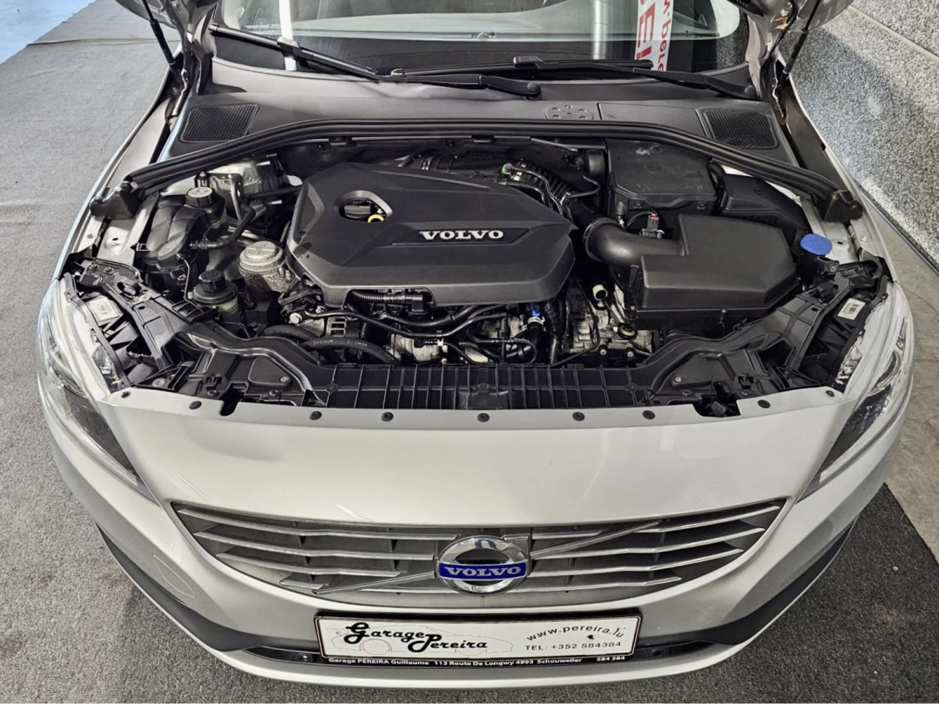 Volvo V60 T3 AUTO NAVI — photo 11