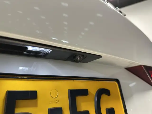 Volvo V60 view 11