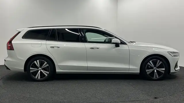 Volvo V60 view 9