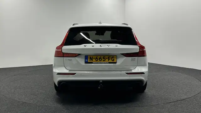 Volvo V60 view 7