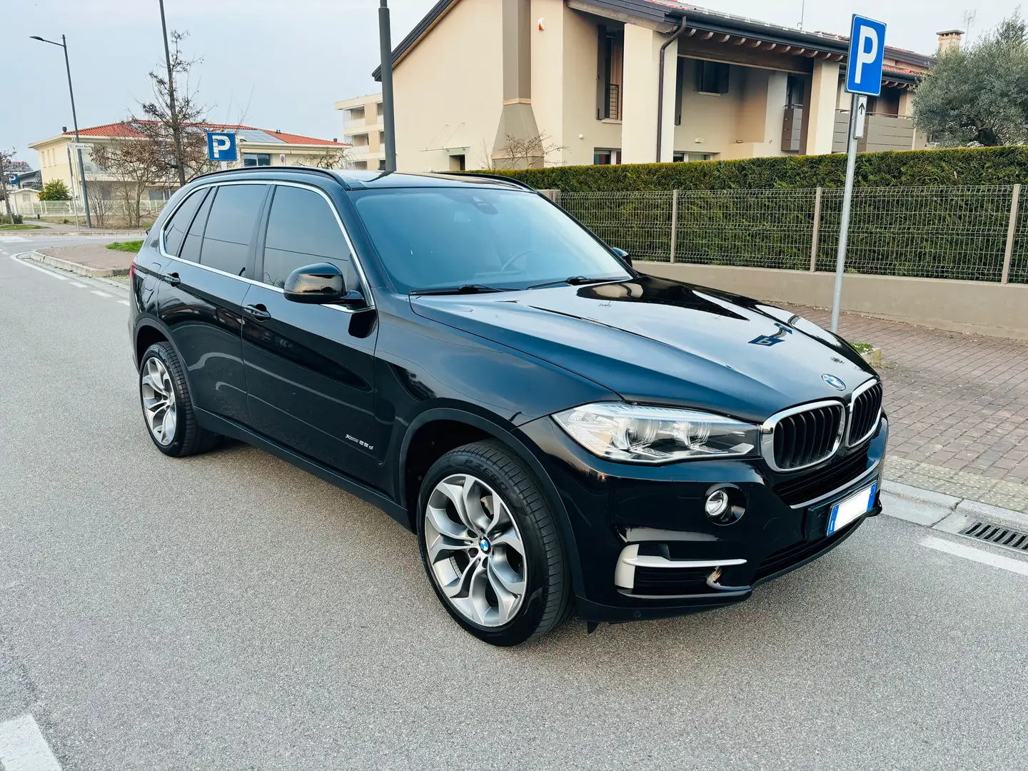 BMW X5 OK PERMUTE xdrive25d Luxury 231cv auto Cerchi 20 - 1