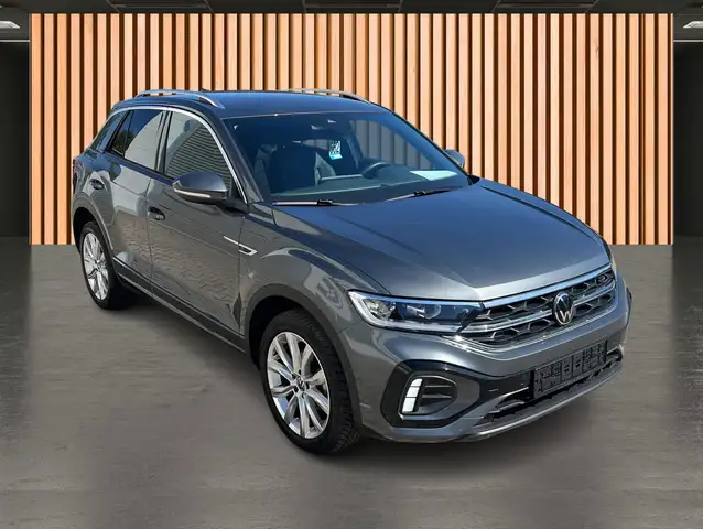 Volkswagen T-Roc view 22