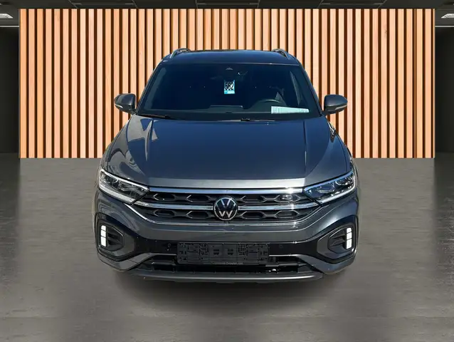 Volkswagen T-Roc view 21