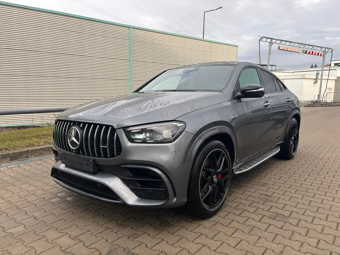 Mercedes-Benz GLE 63 AMG AMG GLE-Coupe 63 S 4Matic+ AMG Speedshift Grau - 1