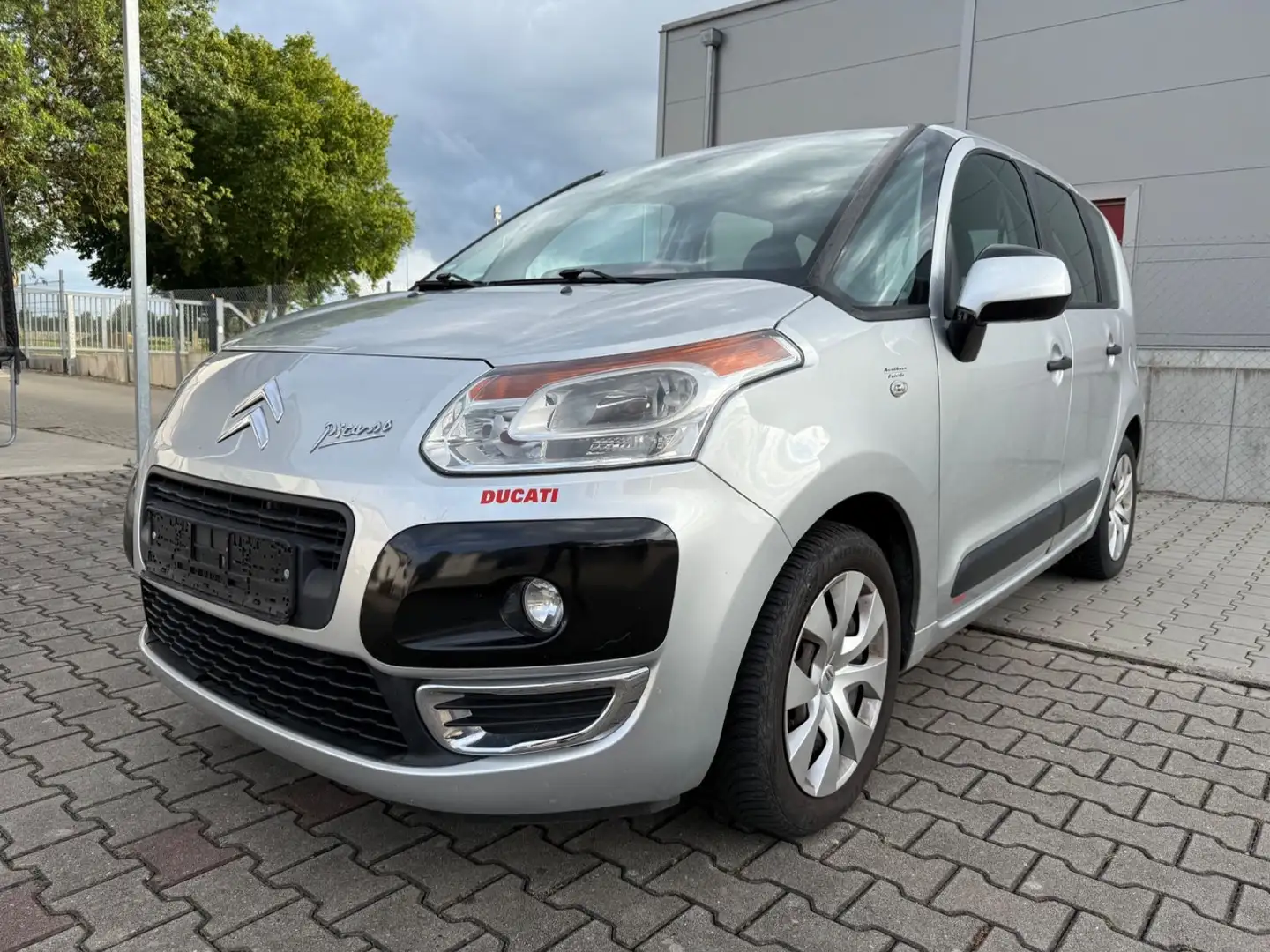 Citroen C3 Picasso Tendance EINPARKHILFE*KLIMA* - 1