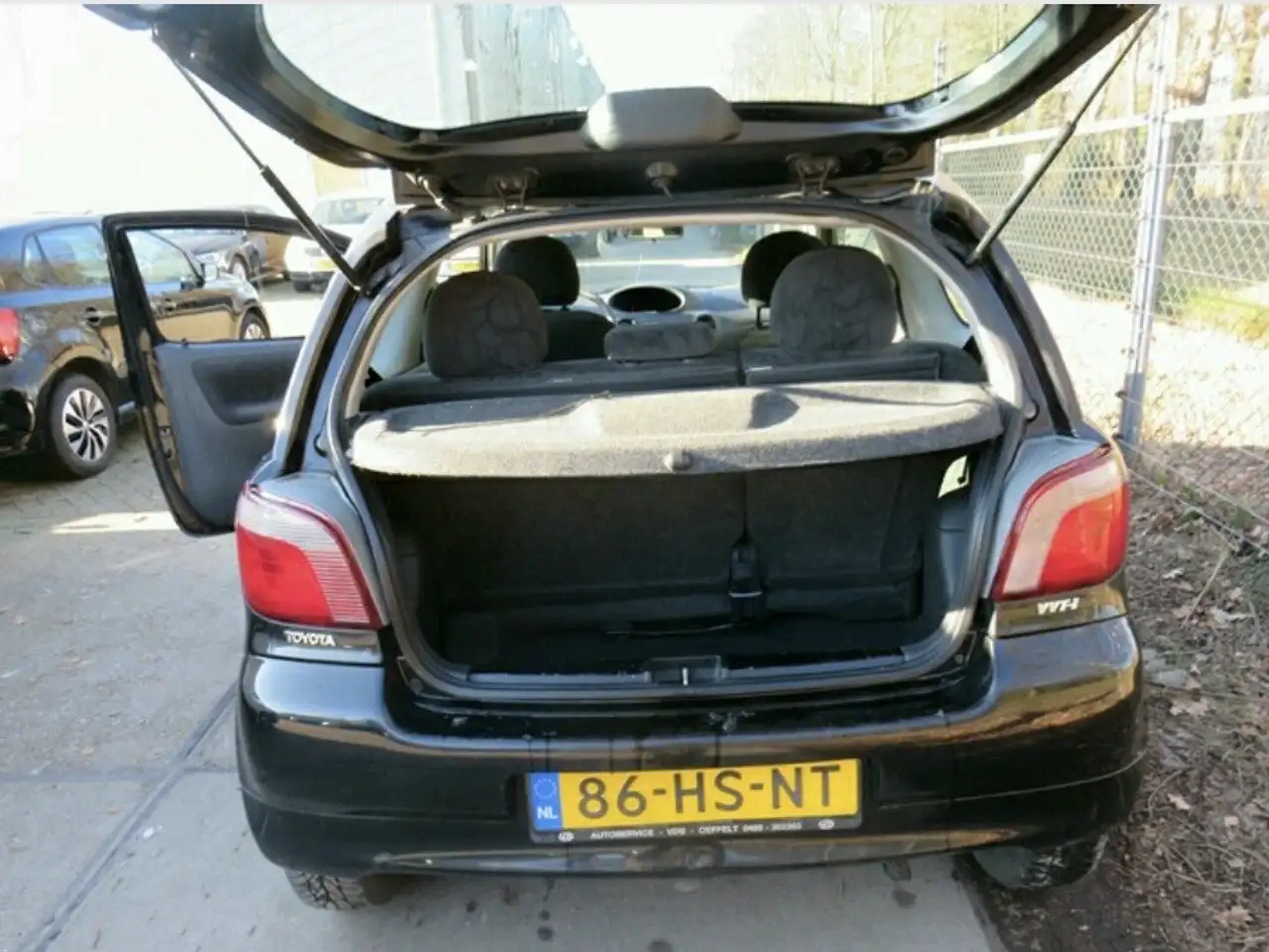 Toyota Yaris 1.0-16V VVT-i Sol, foto 4