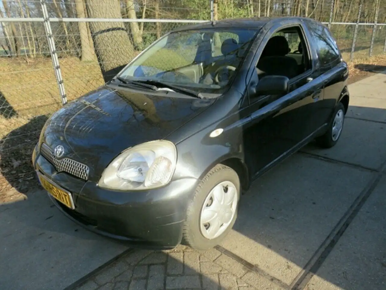 Toyota Yaris 1.0-16V VVT-i Sol, foto 2