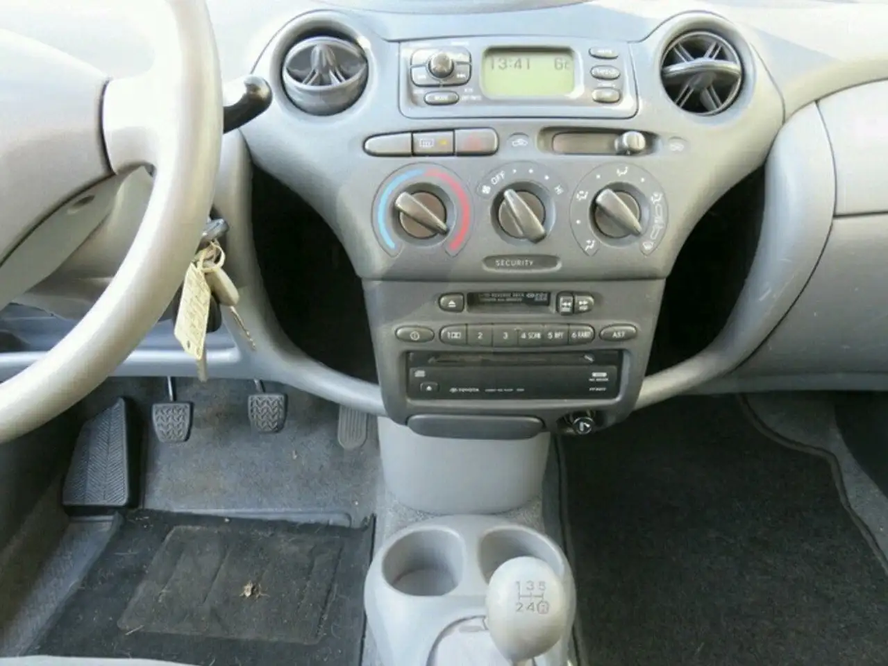 Toyota Yaris 1.0-16V VVT-i Sol, foto 7