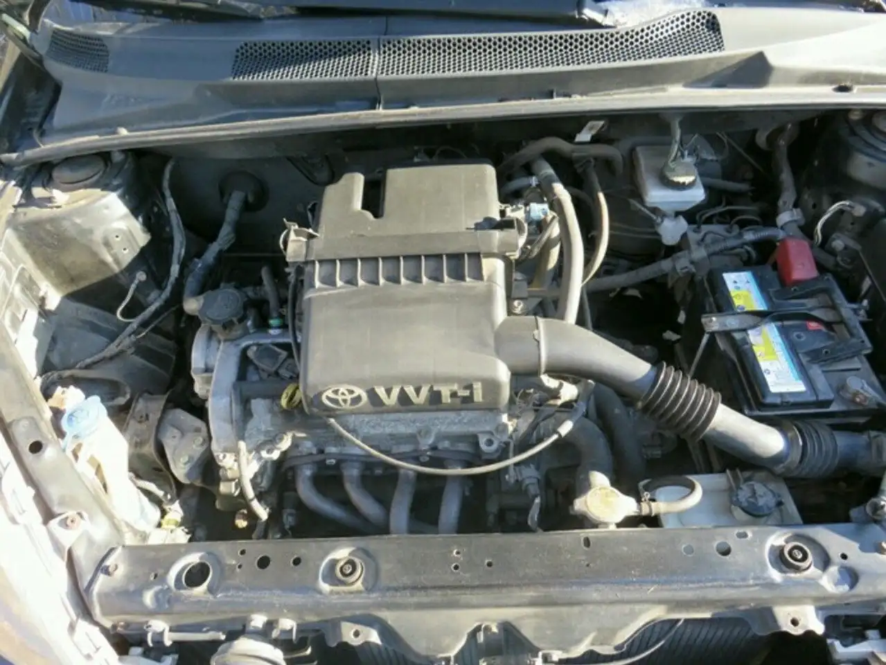 Toyota Yaris 1.0-16V VVT-i Sol, foto 3