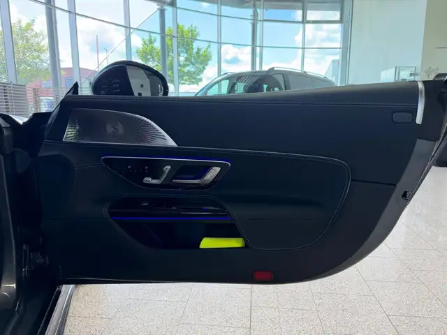 Mercedes-Benz Amg GT view 10