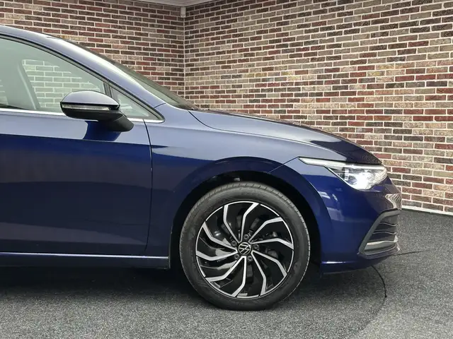 Volkswagen Golf view 8