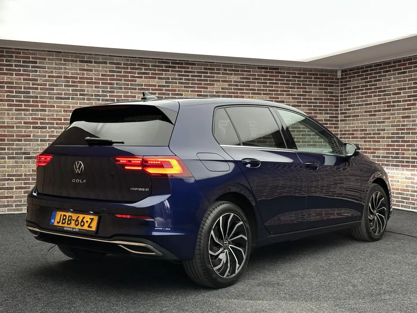 Volkswagen Golf 1.4 eHybrid Style | IQ Light| Memory| CarPlay| Sfe Blauw - 2