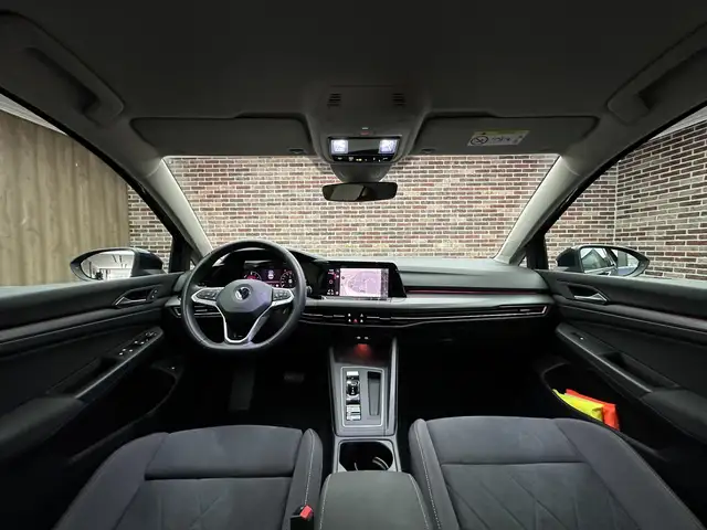Volkswagen Golf view 9