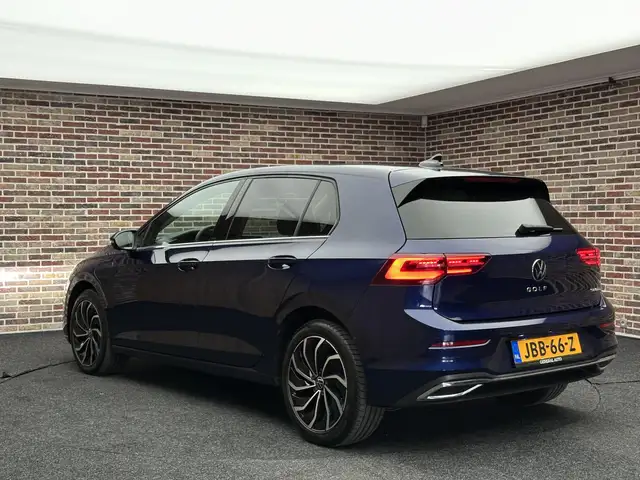 Volkswagen Golf view 23