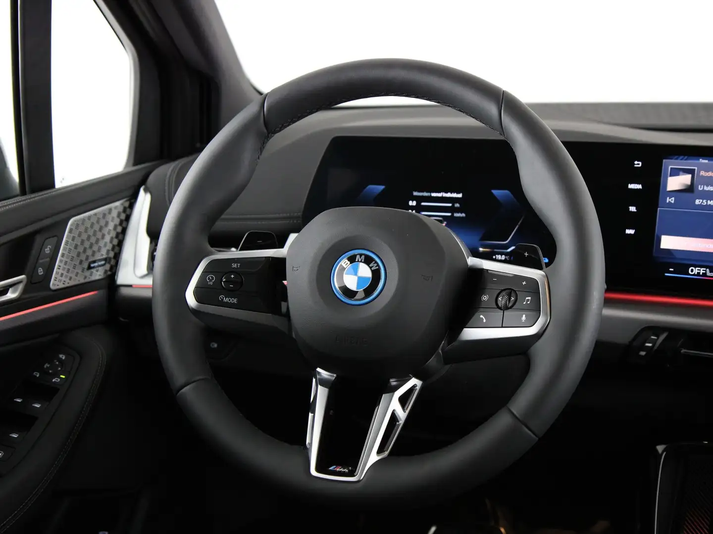 BMW 230 2-serie Active Tourer 230e xDrive Noir - 2