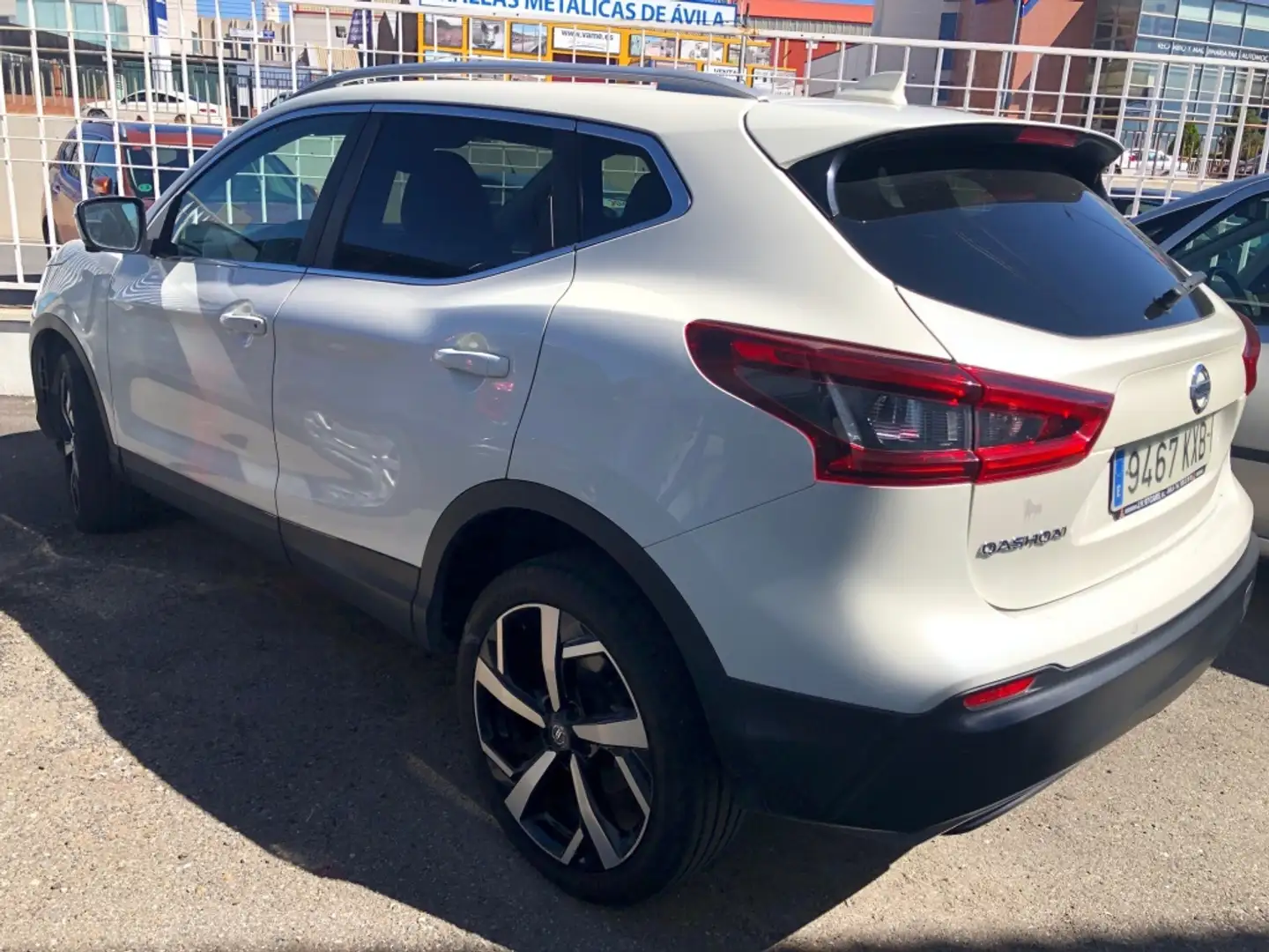 Nissan Qashqai 1.5dCi Tekna DCT 4x2 85kW Wit - 2