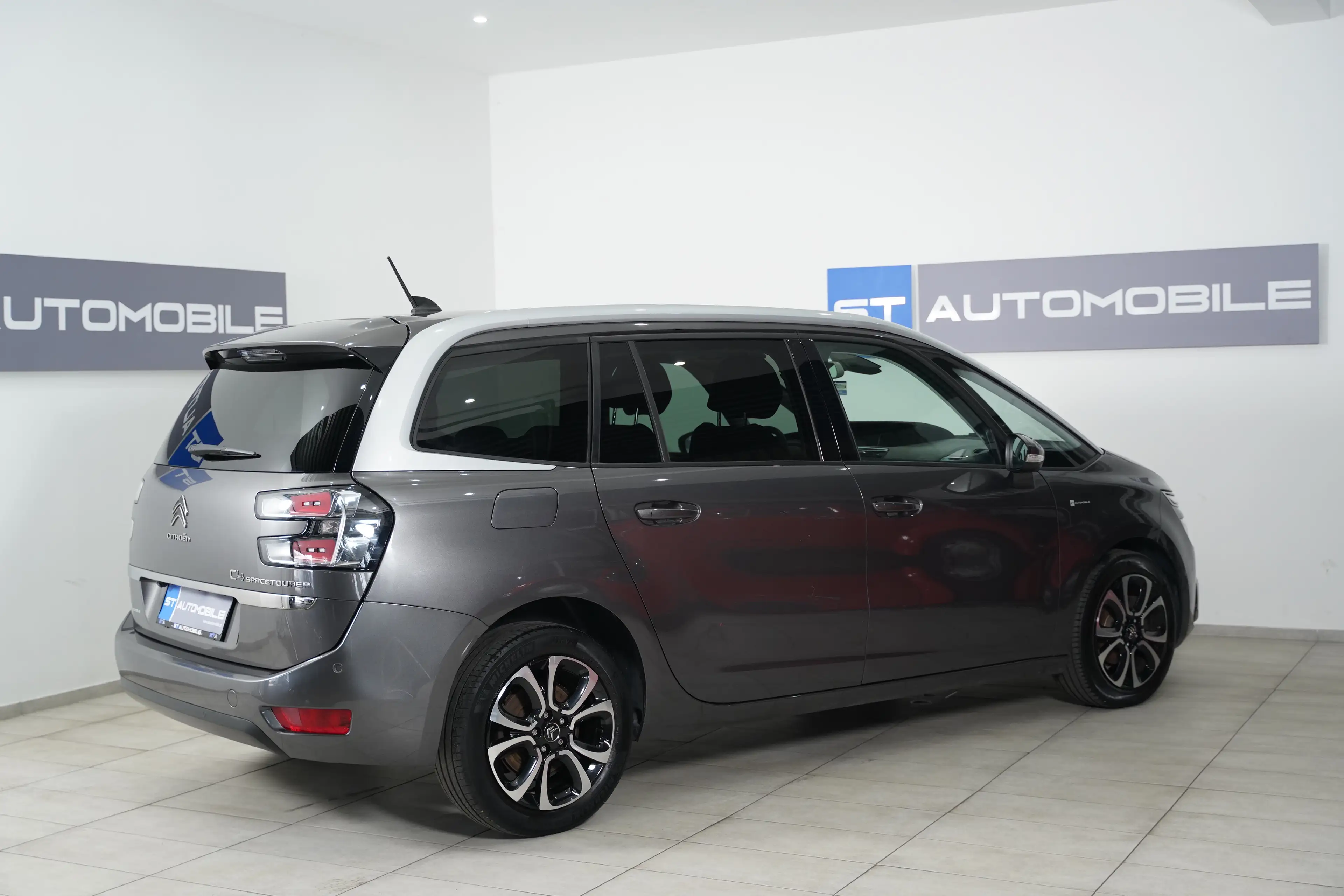 Citroen Grand C4 SpaceTourer Shine // 1.BESITZ // 7-SITZER // NAVI // SHZ // — photo 4