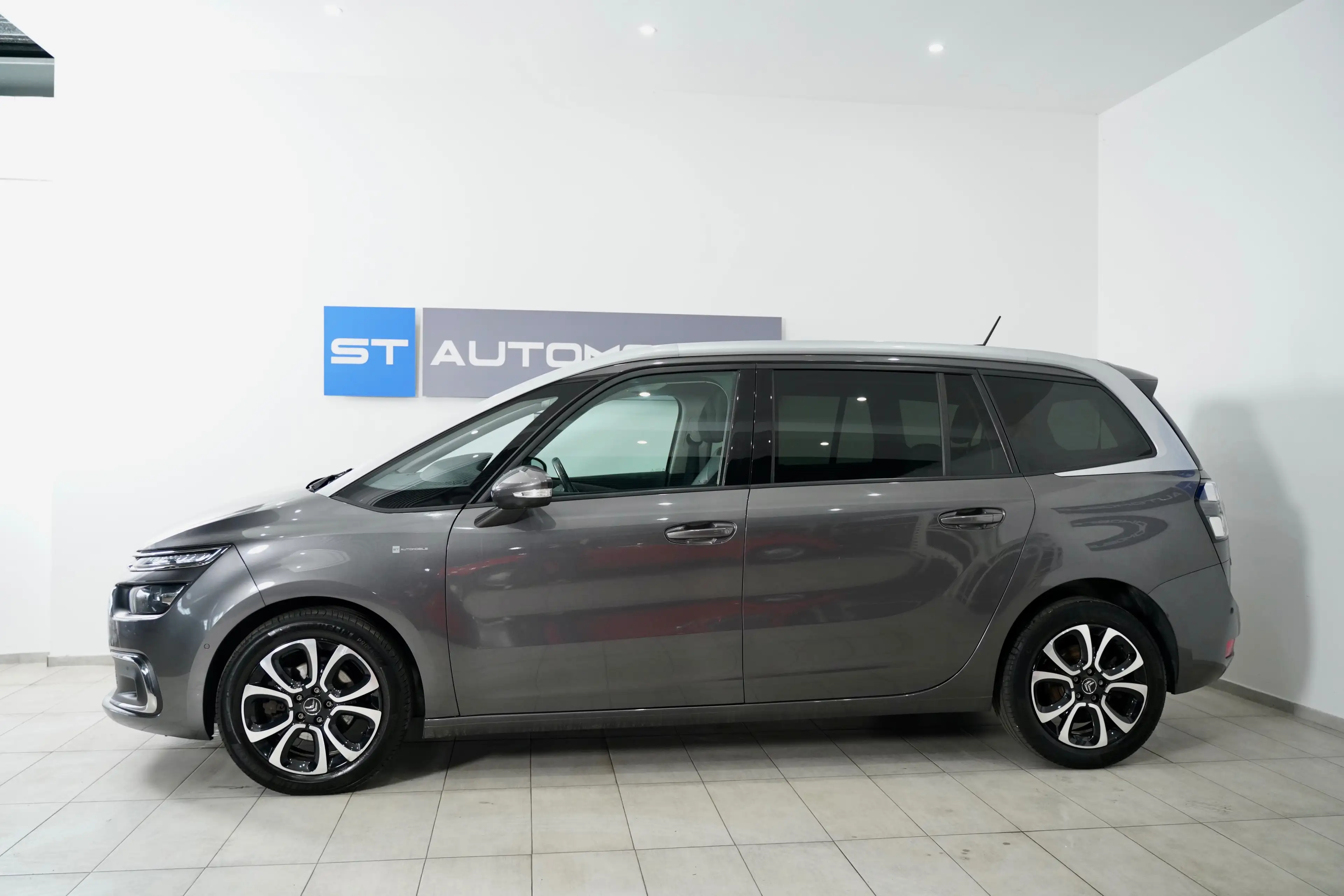 Citroen Grand C4 SpaceTourer Shine // 1.BESITZ // 7-SITZER // NAVI // SHZ // — photo 8