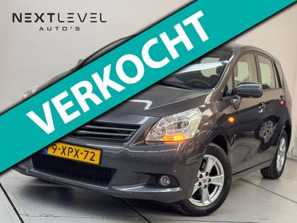 Toyota Verso 1.8 VVT-i Business 7P Panoramadak Trekhaak Vakanti