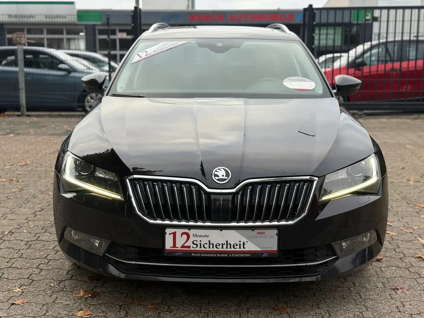 Skoda Superb Superb Combi 2.0TDI Navi Bi-Xenon Kamera PDC ACC Noir - 2