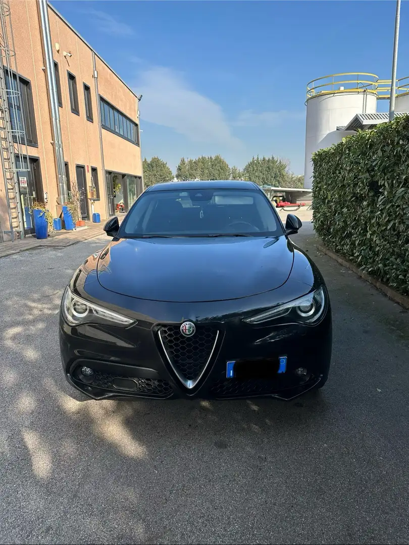 Alfa Romeo Stelvio 2.2 t Executive Q4 210cv auto Nero - 1