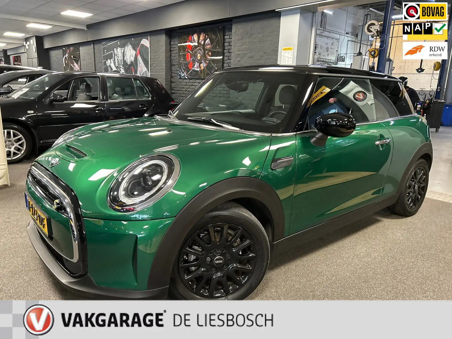 MINI Mini Electric Classic 33 kWh,navi,clima,media,boek Groen - 1
