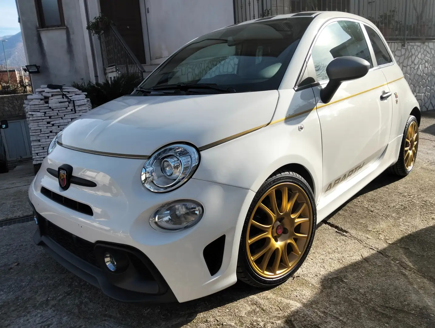 Abarth 595 595 1.4 t-jet Scorpioneoro 165cv Bianco - 1