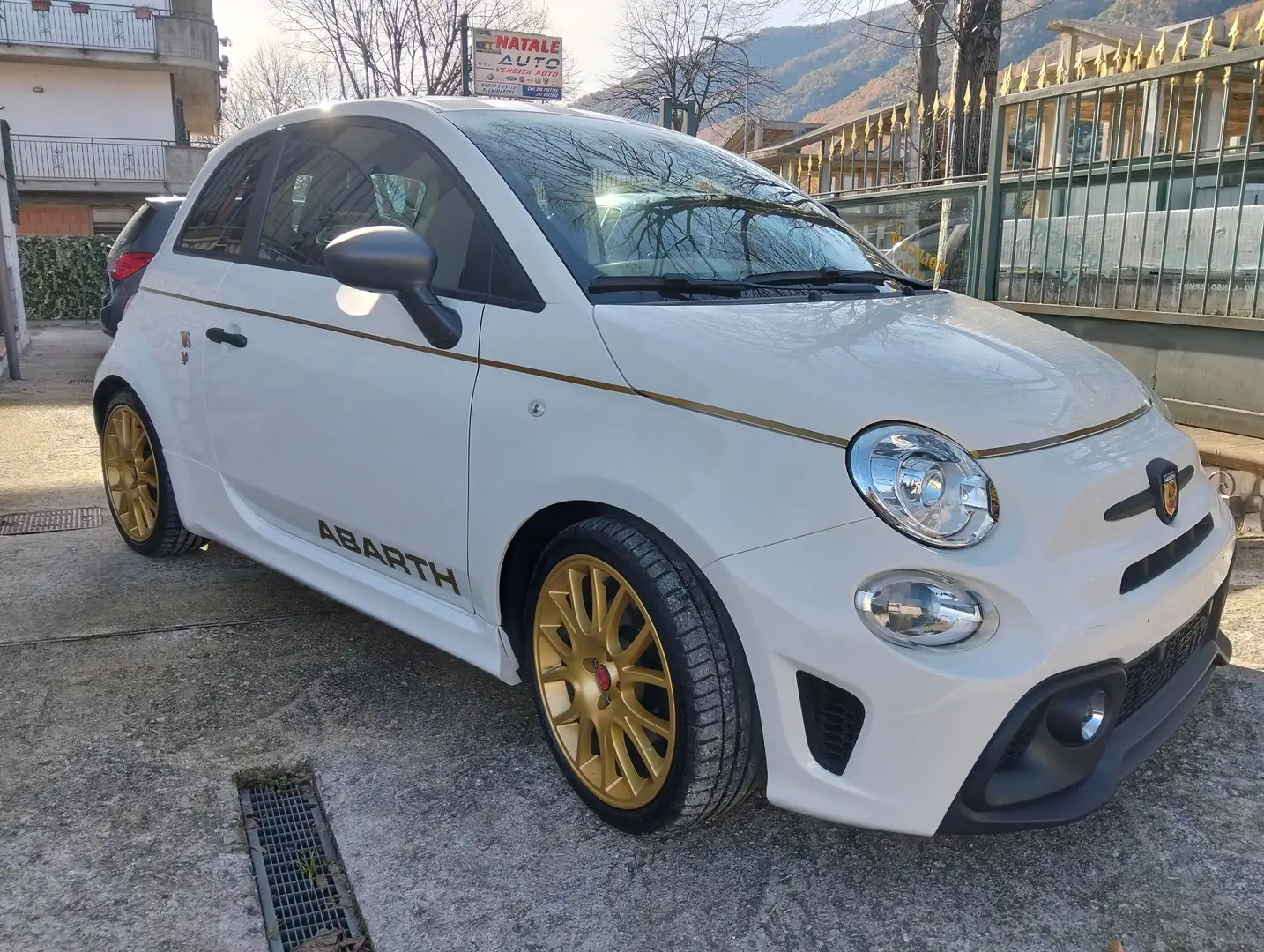 Abarth 595 595 1.4 t-jet Scorpioneoro 165cv Bianco - 2